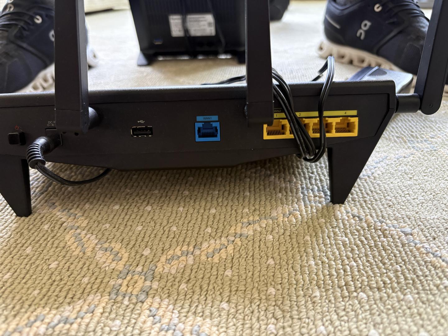 Synology RT2600ac & MR2200ac Mesh WiFi Routers