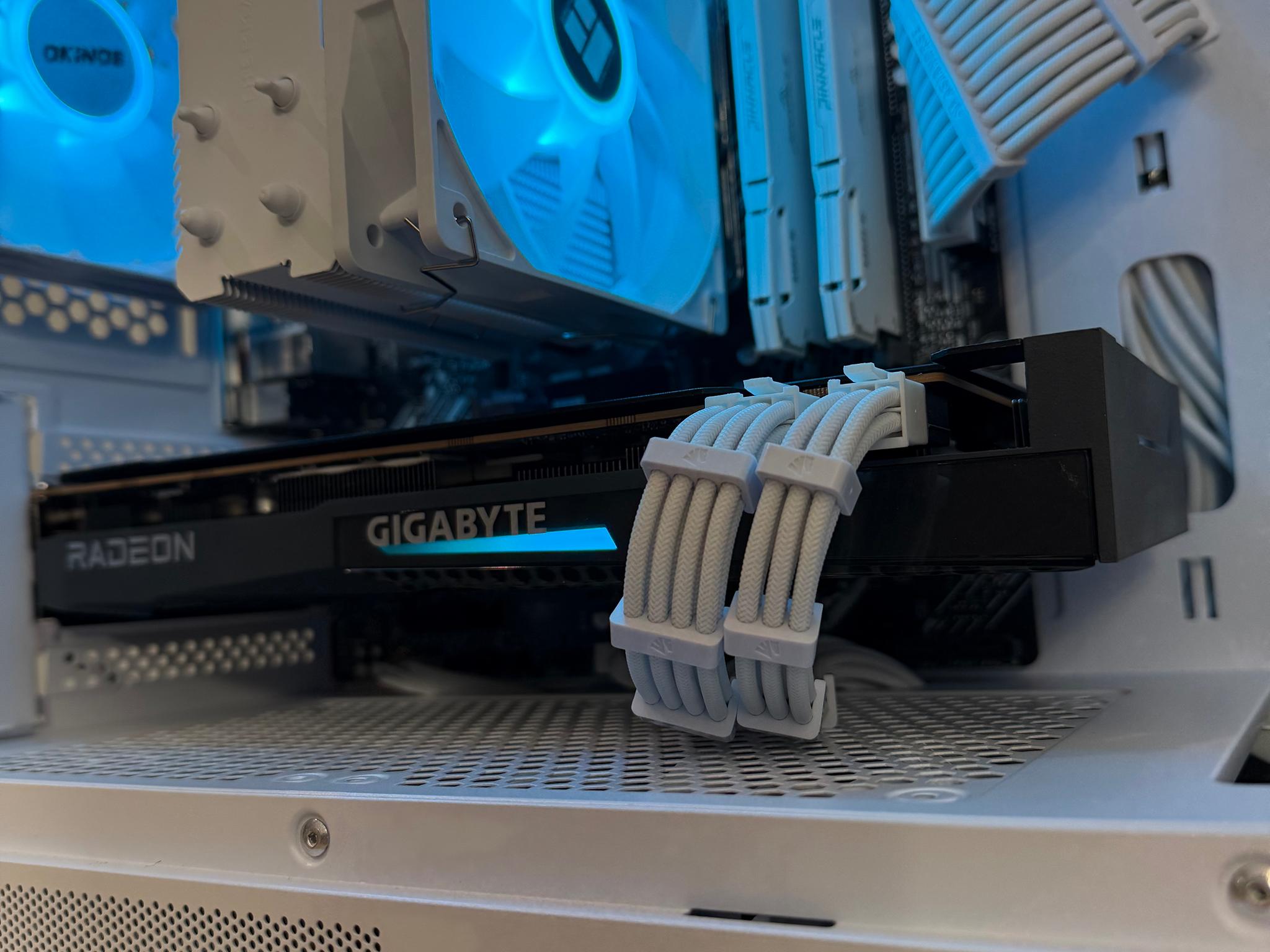 🧊ICE🧊-Mid Range Gaming PC-Ryzen 5 3600X-RX 6700 xt-1TB SSD-16GB Ram
