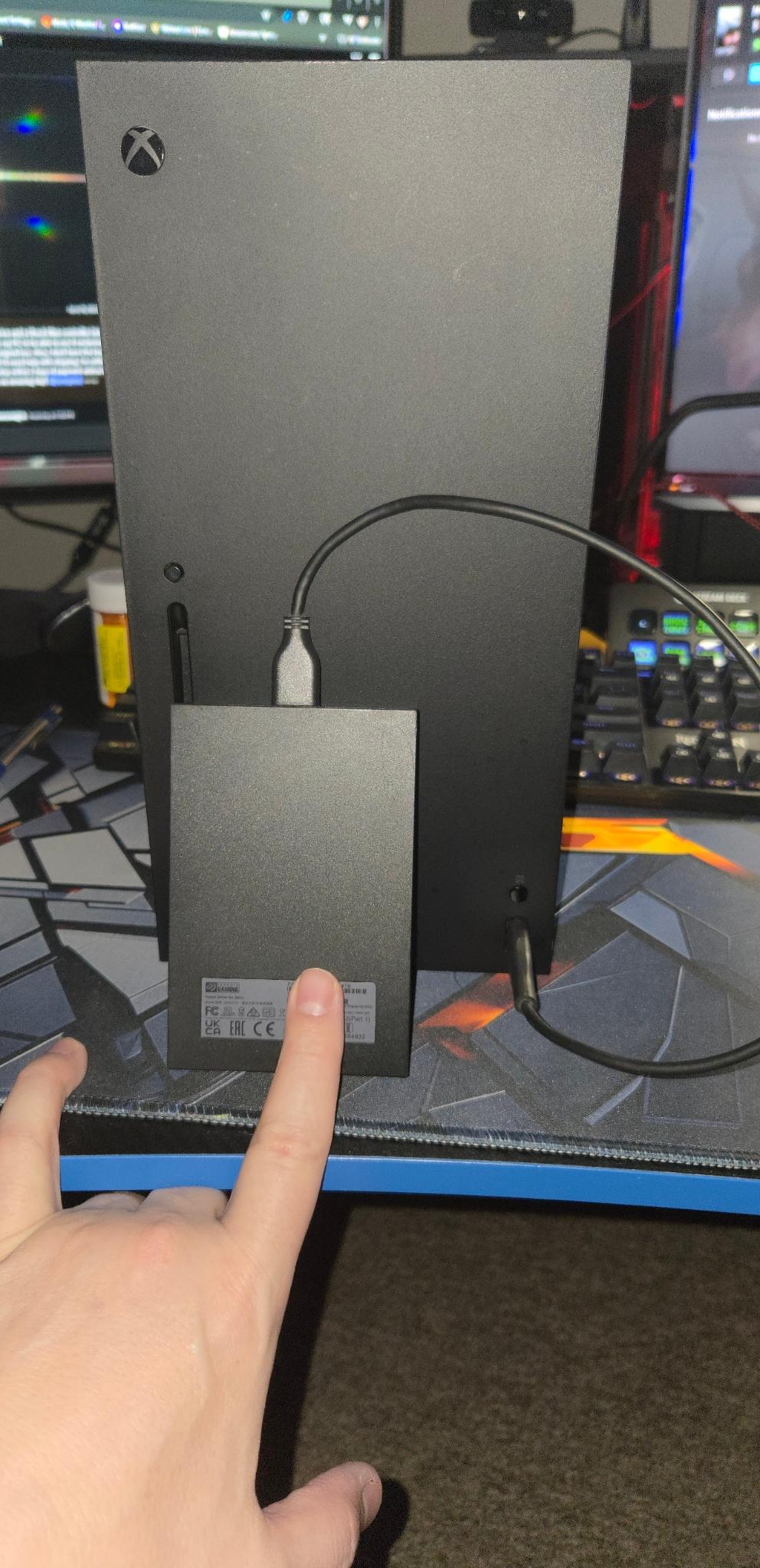 Don't Miss Out It's A Great Christmas Present. Series X w/Accessories & Games