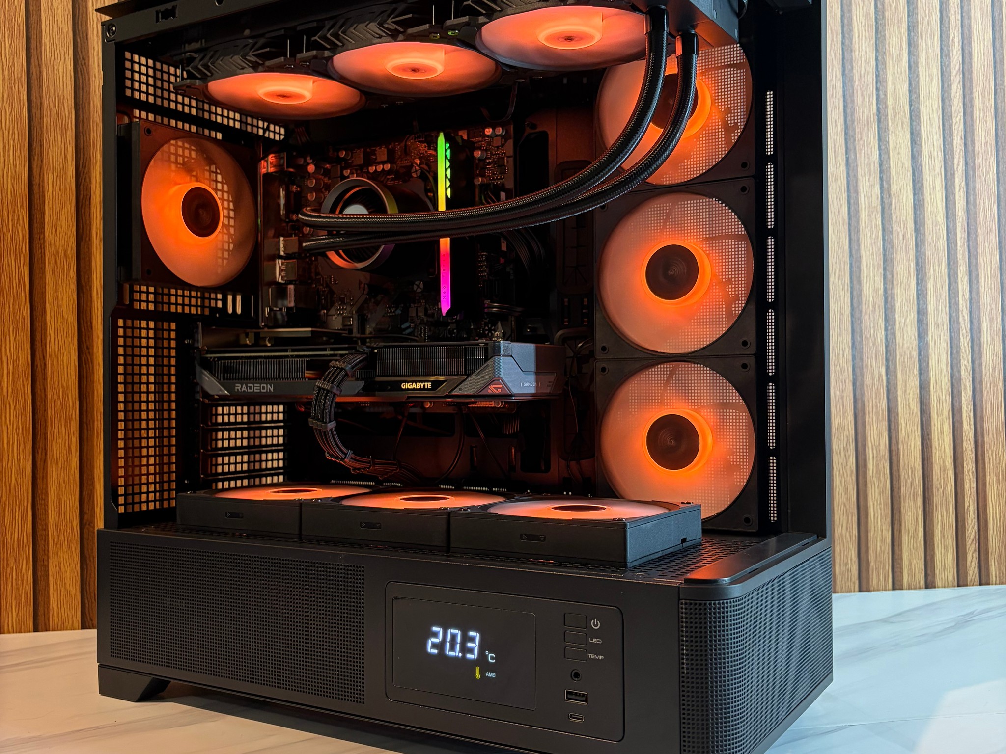 9060XT 16GB | RYZEN 5 9600X  | 16GB DDR5 | 650W | 360MM