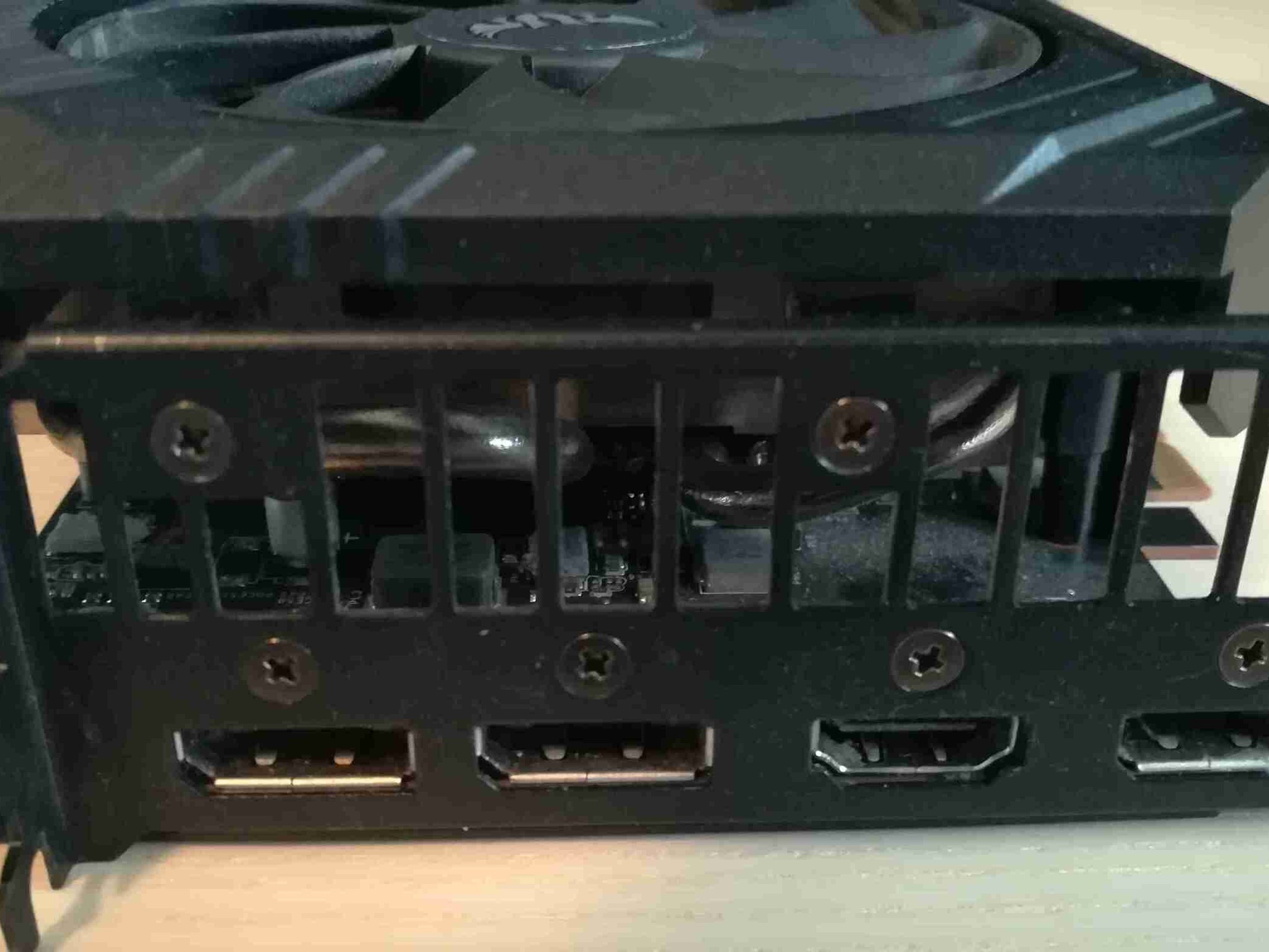 5700xt - Asus TUF 8GB