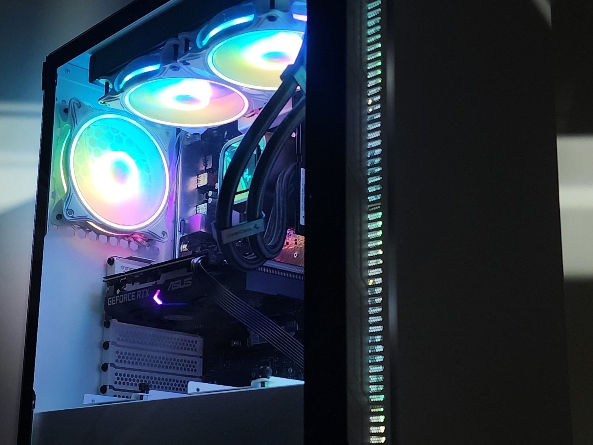 Gaming PC i5-12600KF 16GB RAM 1TB SSD RTX 3060 8GB Windows 11 Computer