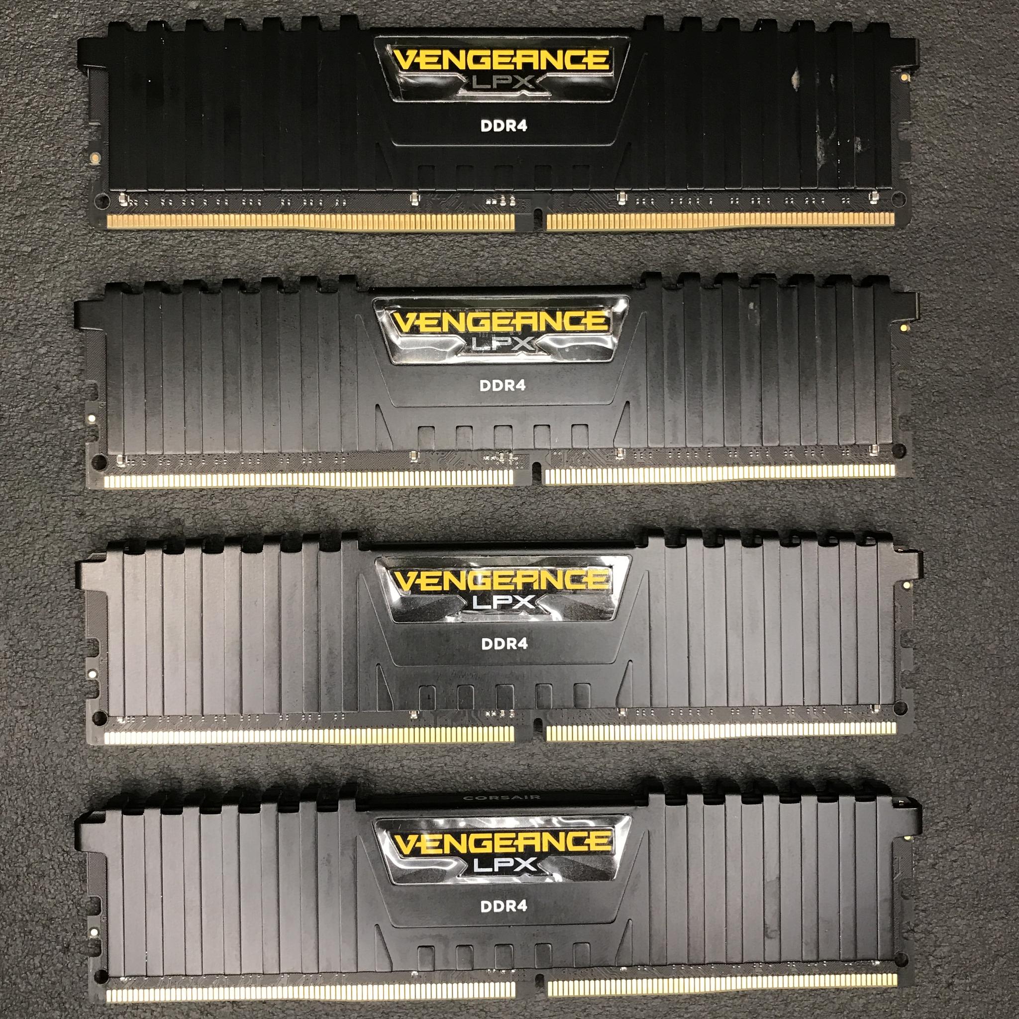 *READ* Used black 32GB Corsair vengeance (4 x 8GB) DDR4-2400 CL16