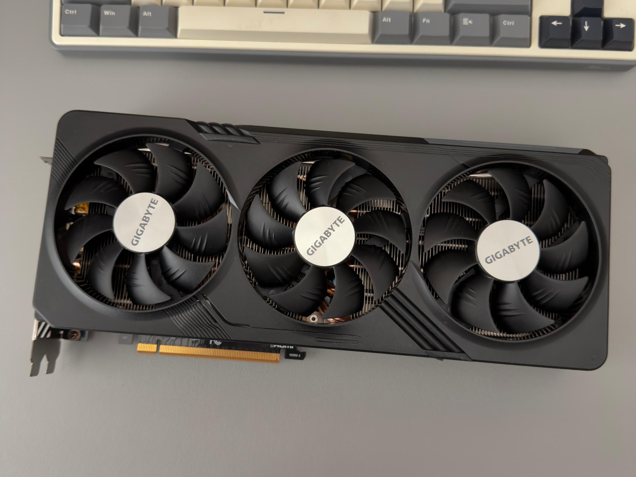 RX 7800 XT GPU