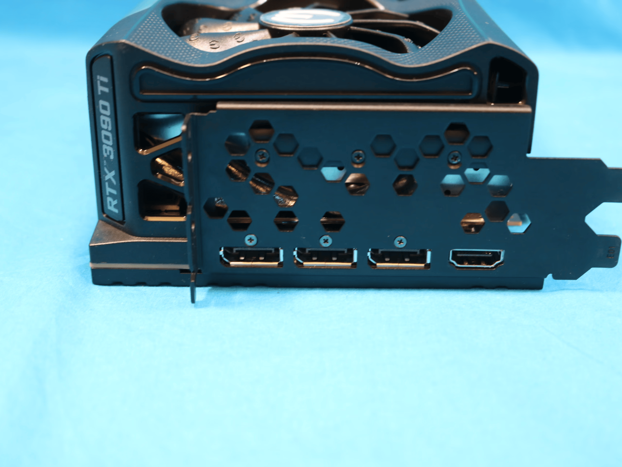 EVGA NVIDIA GeForce RTX 3090 Ti FTW3 Ultra PX1 24GB GDDR6X PCIe 4.0 x16 Desktop GPU 24G-P5-4985-KR