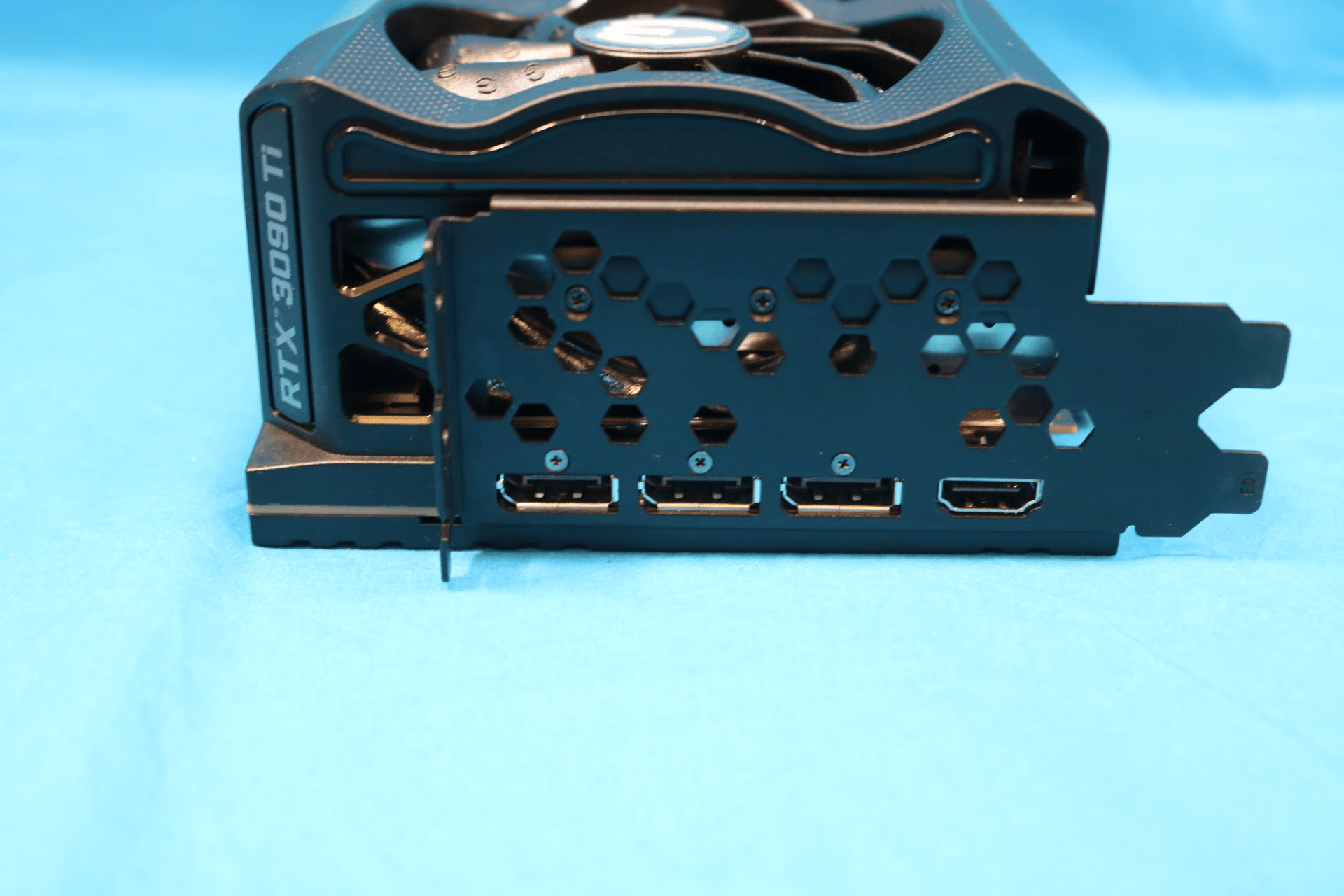 EVGA NVIDIA GeForce RTX 3090 Ti FTW3 Ultra PX1 24GB GDDR6X PCIe 4.0 x16 Desktop GPU 24G-P5-4985-KR