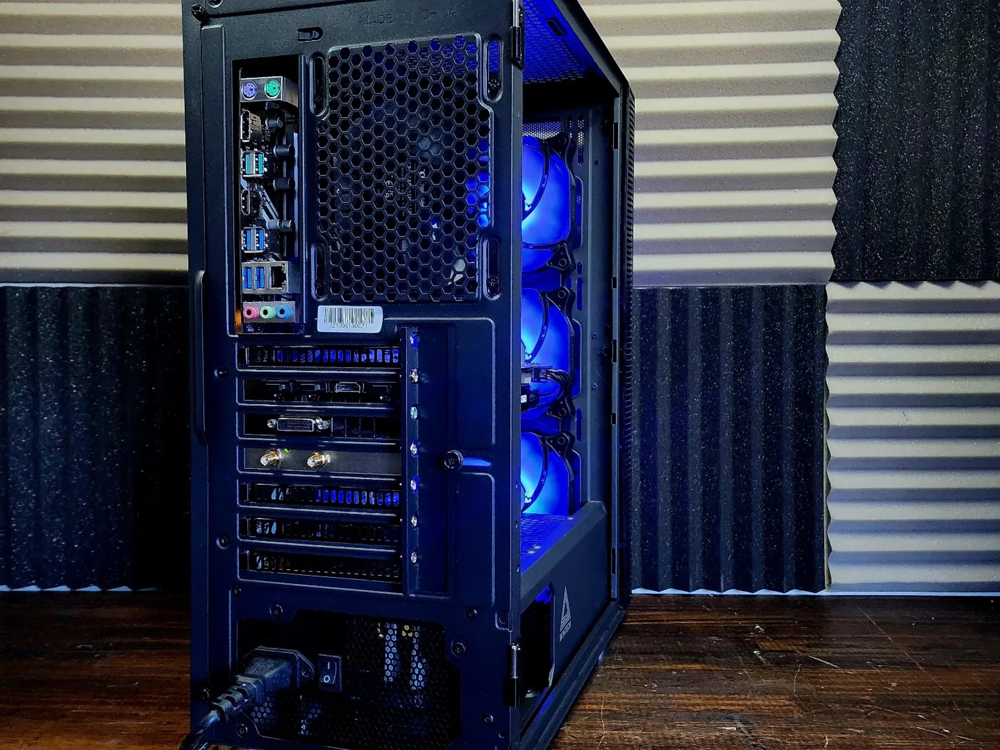 🖤💙🖤 EVGA GTX 1060 FTW // Intel Core i3 9100 // Corsair LPX 8GB 2400MHz