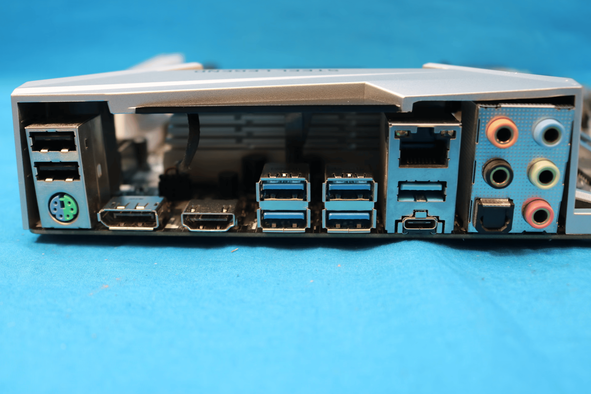 *Newst BIOS* ASRock B450M Steel Legend AMD Socket AM4 DDR4 MicroATX RGB Desktop Motherboard & I/O