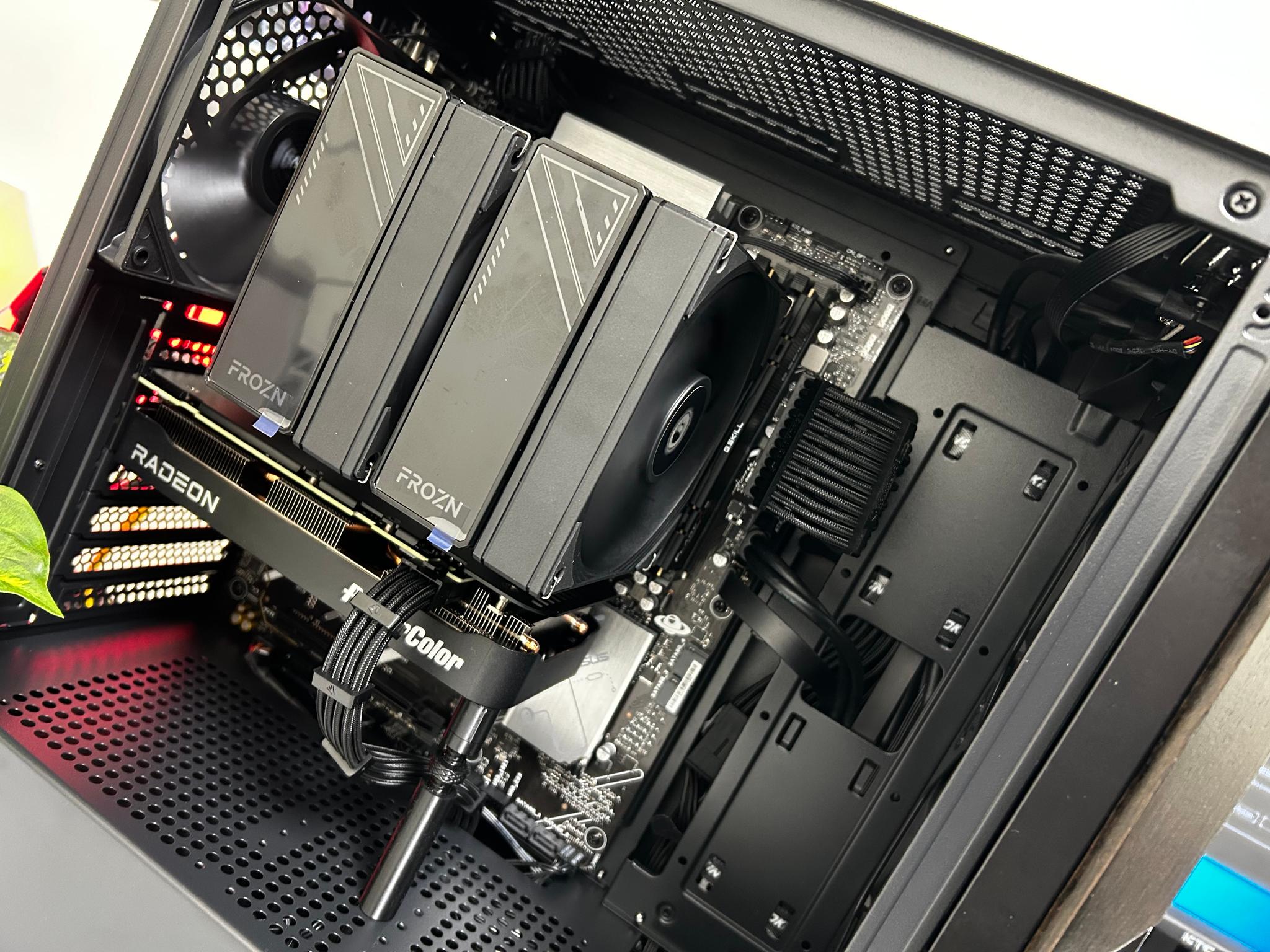Obsidian Core🖤 Ryzen 5 9600X – RX 9060 XT 16GB -Wood - 32GB/ 1TB / 650 W Gold