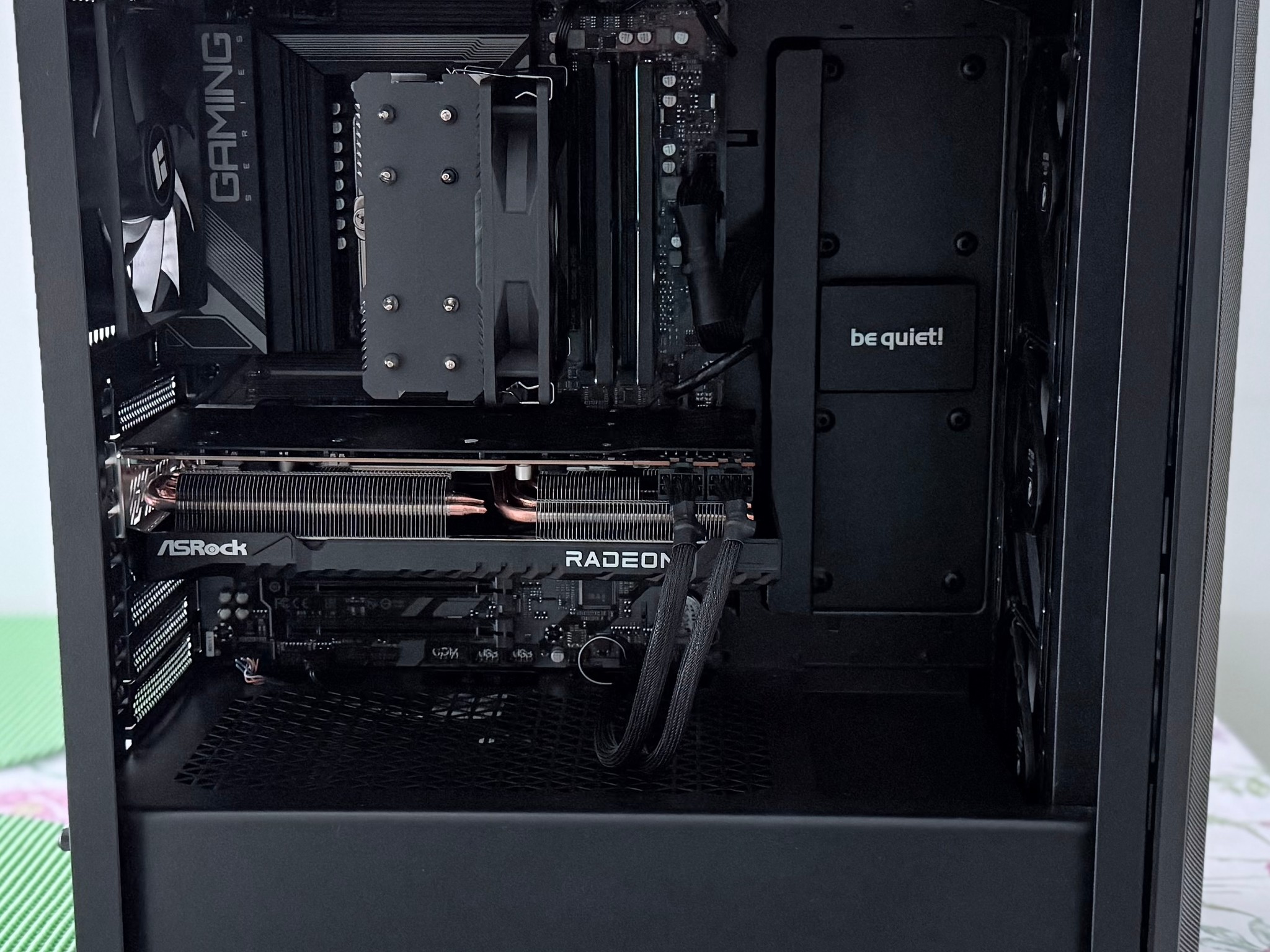 Ryzen 5 7600x | RX 7700XT 12 GB | 32 GB DDR5 6000 | 1.25 TB NVME 2.0 | NO ARGB