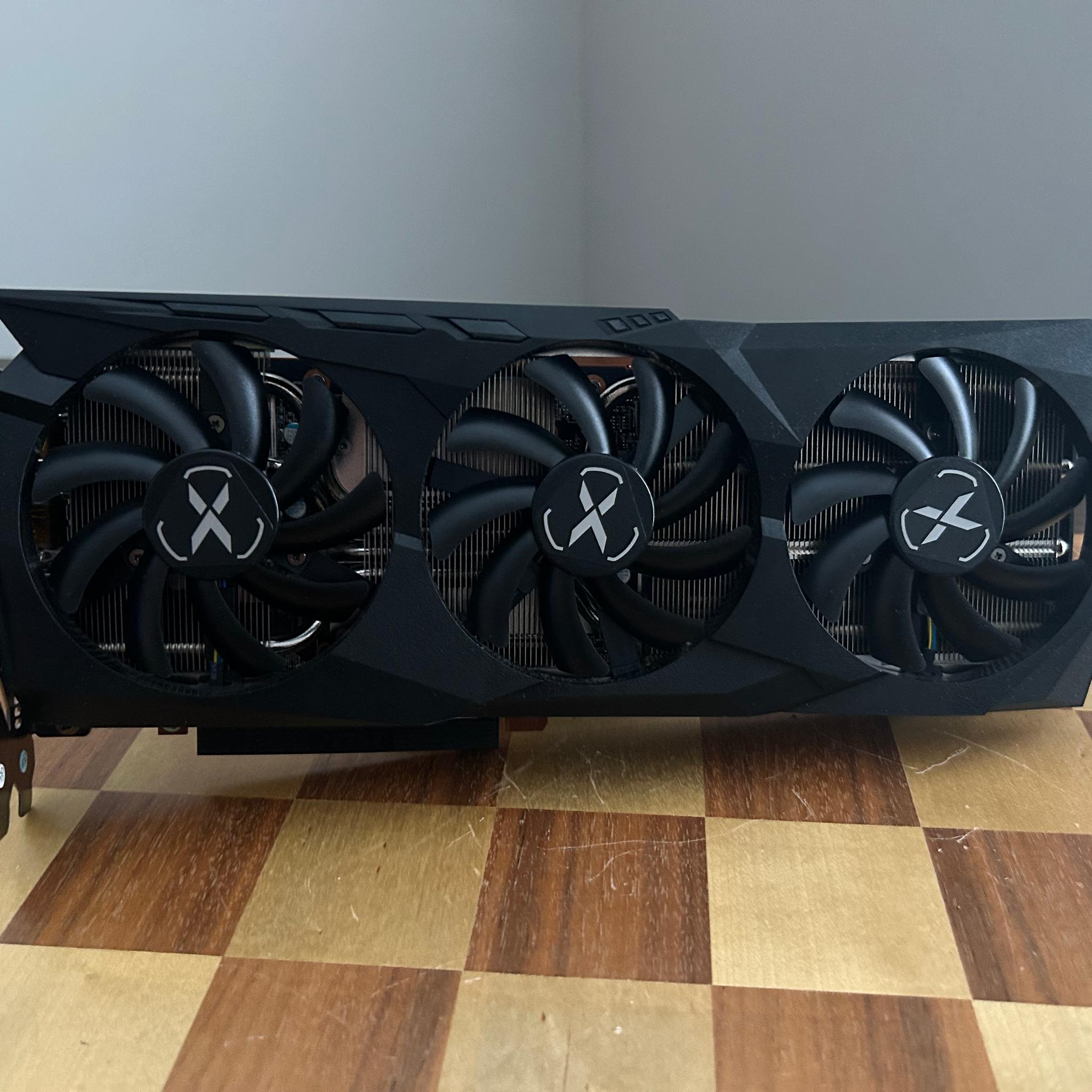 XFX Speedster SWFT309 Radeon RX 6700XT 