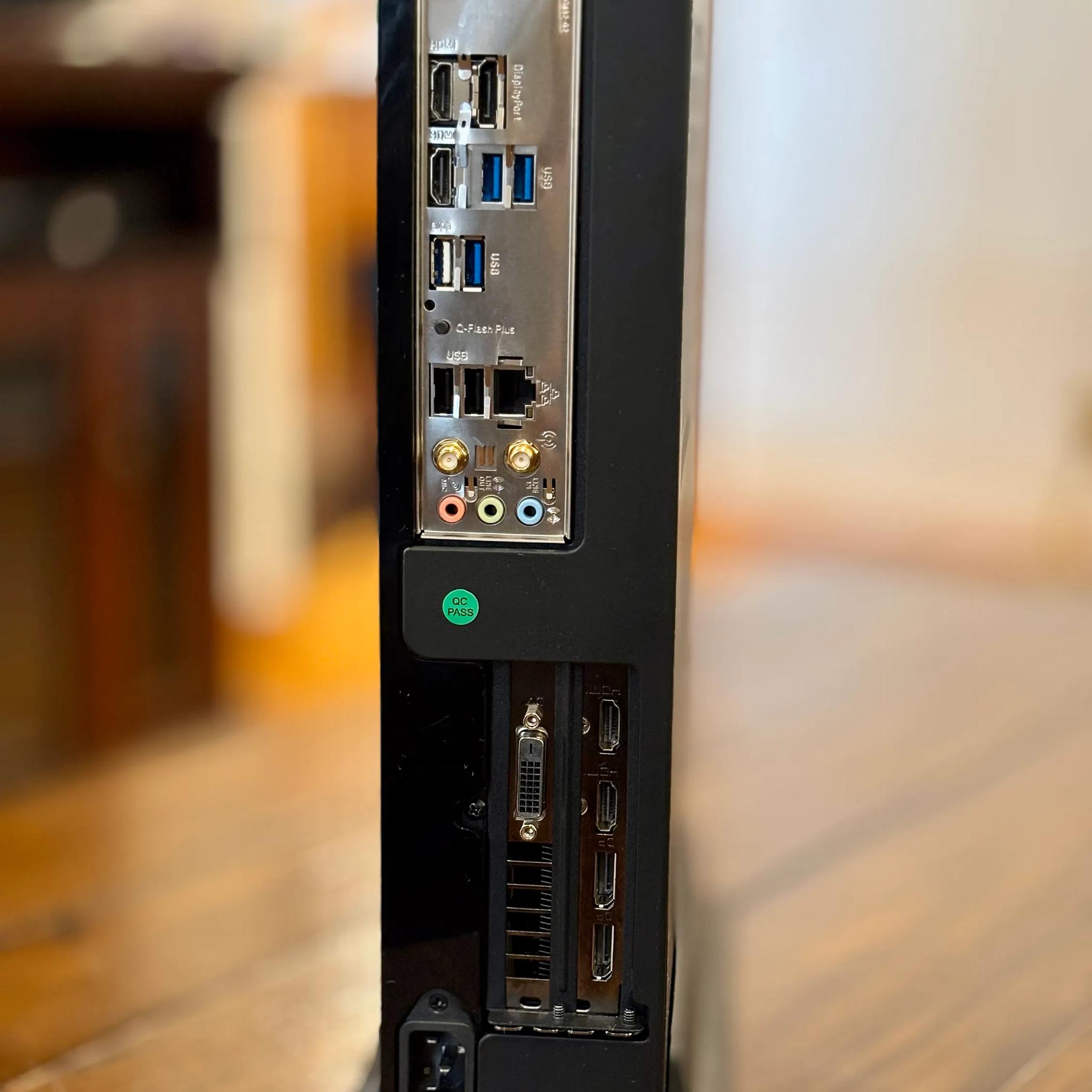 Console-Size Gaming PC for 1080p 60+ FPS Gaming | Small Form Factor Build | Home Theater PC Build