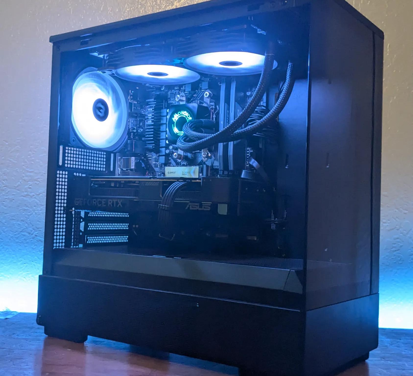 🔥RTX 4070, Ryzen 7 7700, 32 GB DDR5, 1 TB Storage