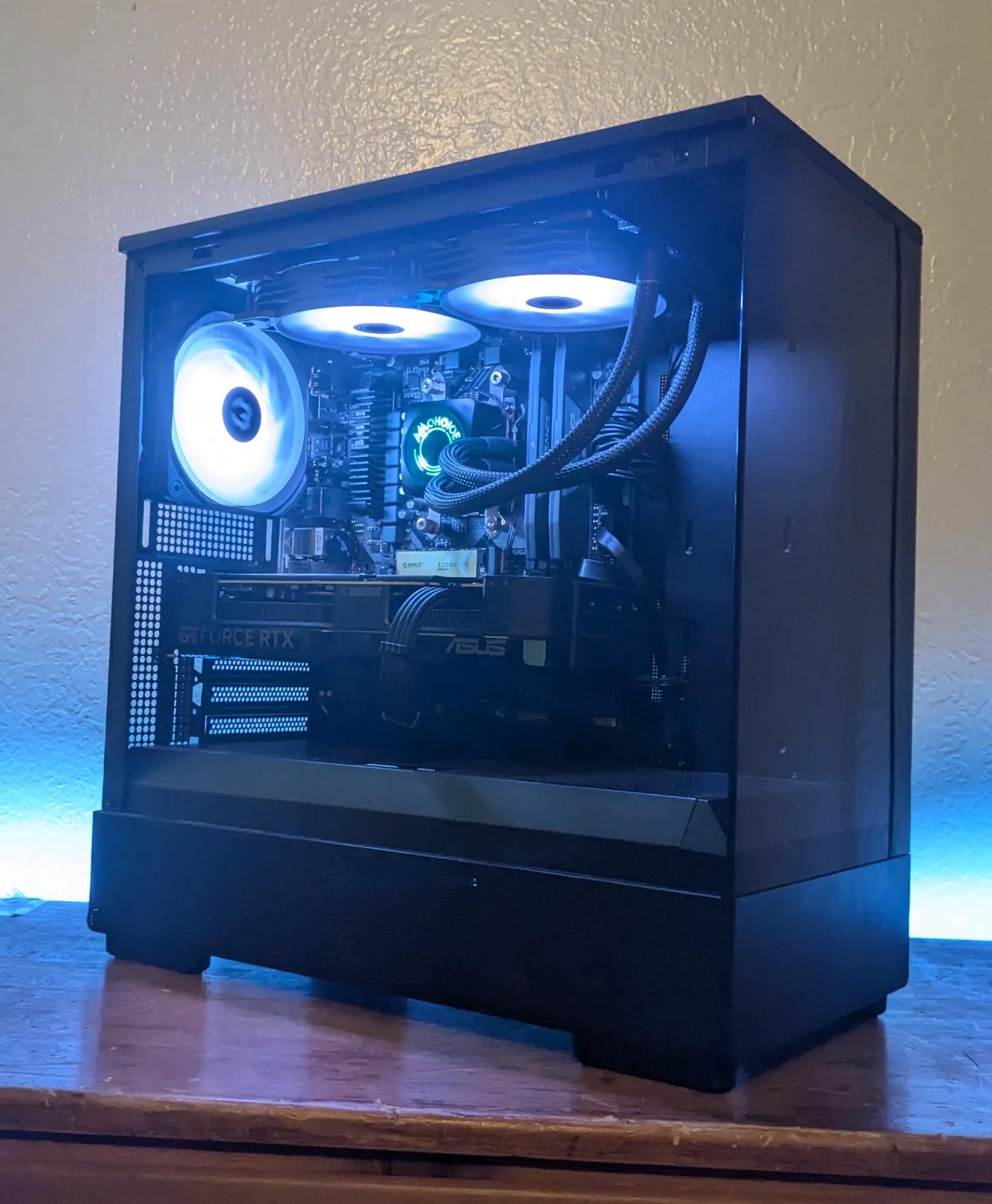 🔥RTX 4070, Ryzen 7 7700, 32 GB DDR5, 1 TB Storage