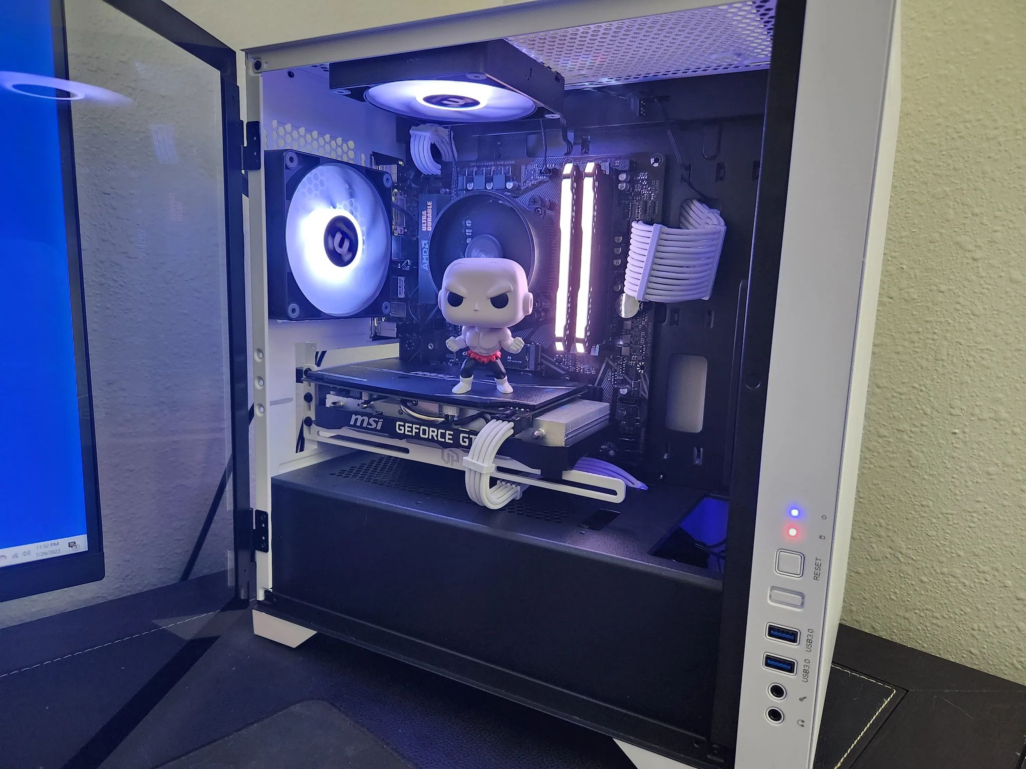 Great budget gaming PC! Ryzen 5 5500, GTX 1660S, 16 GB Ram, 1 TB SSD. Highly upgradable!
