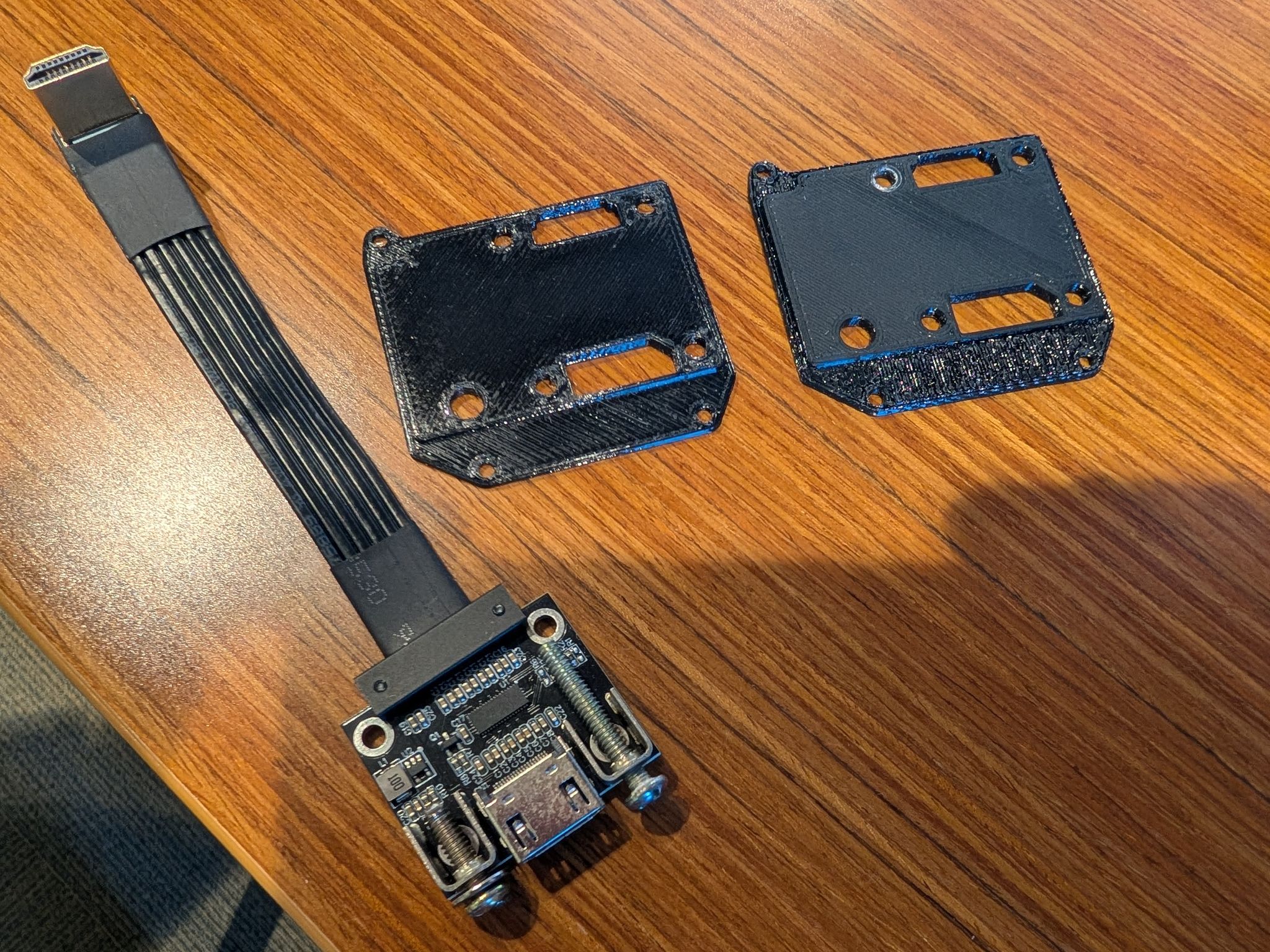 SSUPD Meshroom S w/PCIe 5.0 Riser (Black - Mesh)