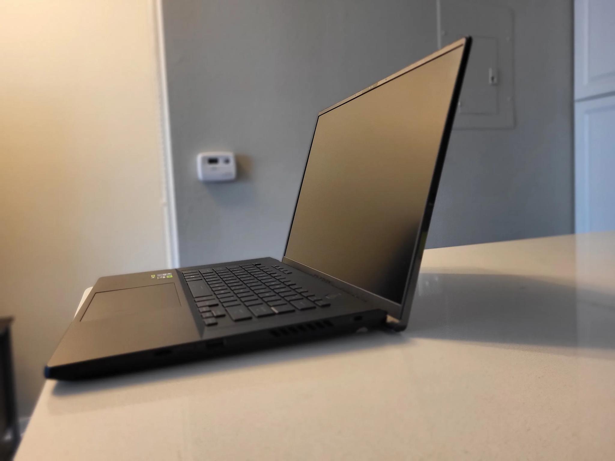 ROG Zephyrus M16 13th Gen Intel(R) Core(TM) i9-13900H   2.60 GHz RTX 4070 1TB SSD