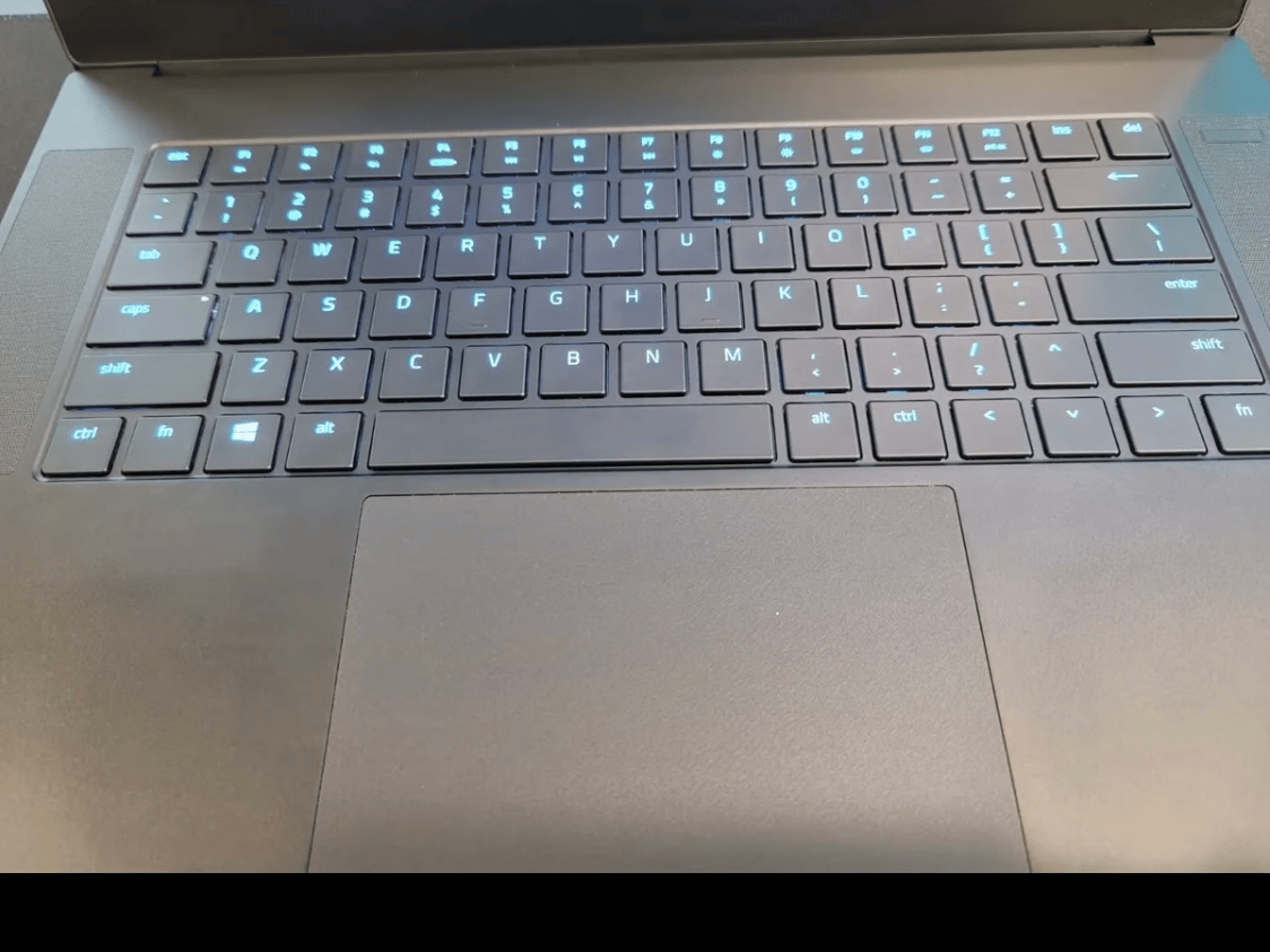Razer Blade 15 2019 FHD i7 16GB 512 GB SSD RTX 2070 Max-Q Black