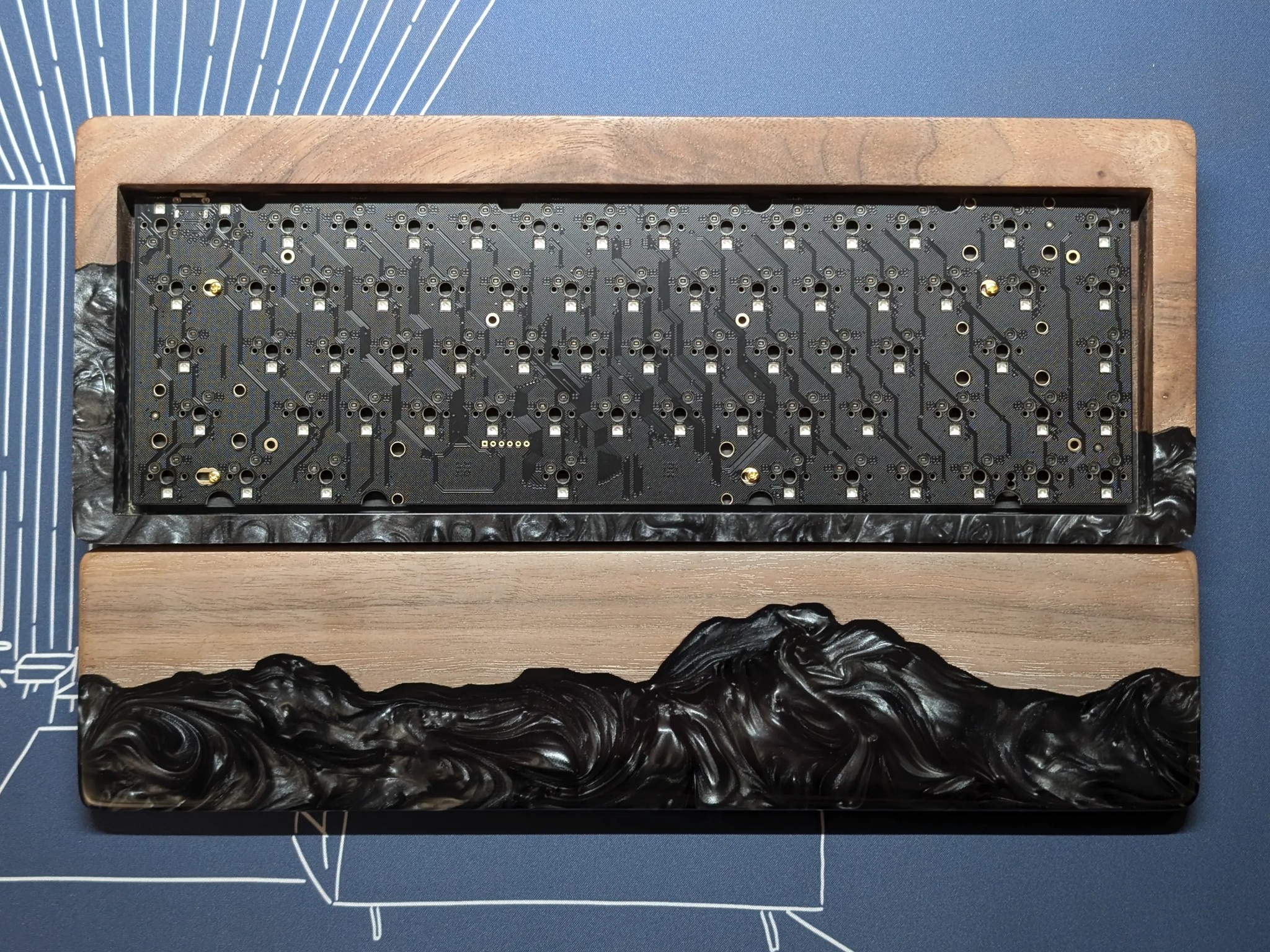 Artisan Walnut Wood Black Resin 65% Keyboard Case & Wrist Rest + DZ65 RGB V3 PCB