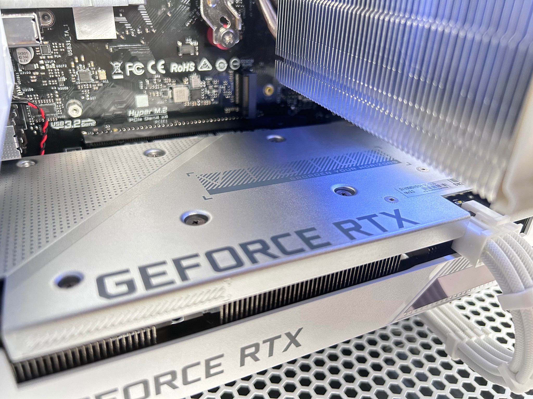 ⚪️⚪️⚪️ | Gigabyte RTX 3060 | Ryzen 5 5600G | 16GB Gloway 3200Mhz 