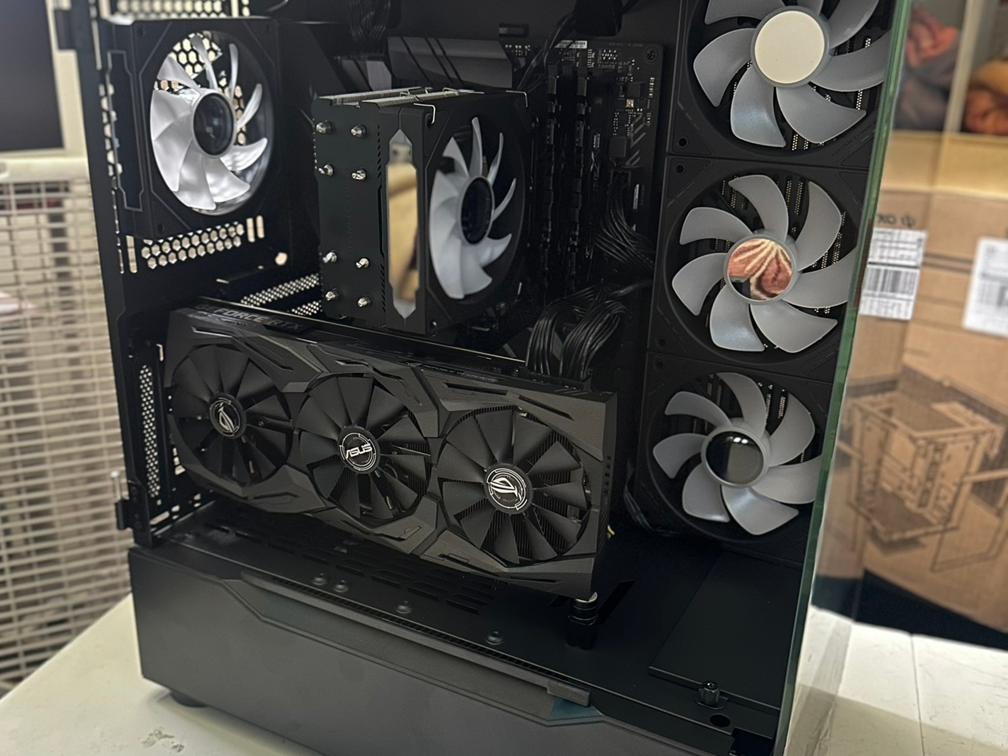 i7-8700K / ASUS Strix RTX 2070 / 512G NVME / 16GB RAM