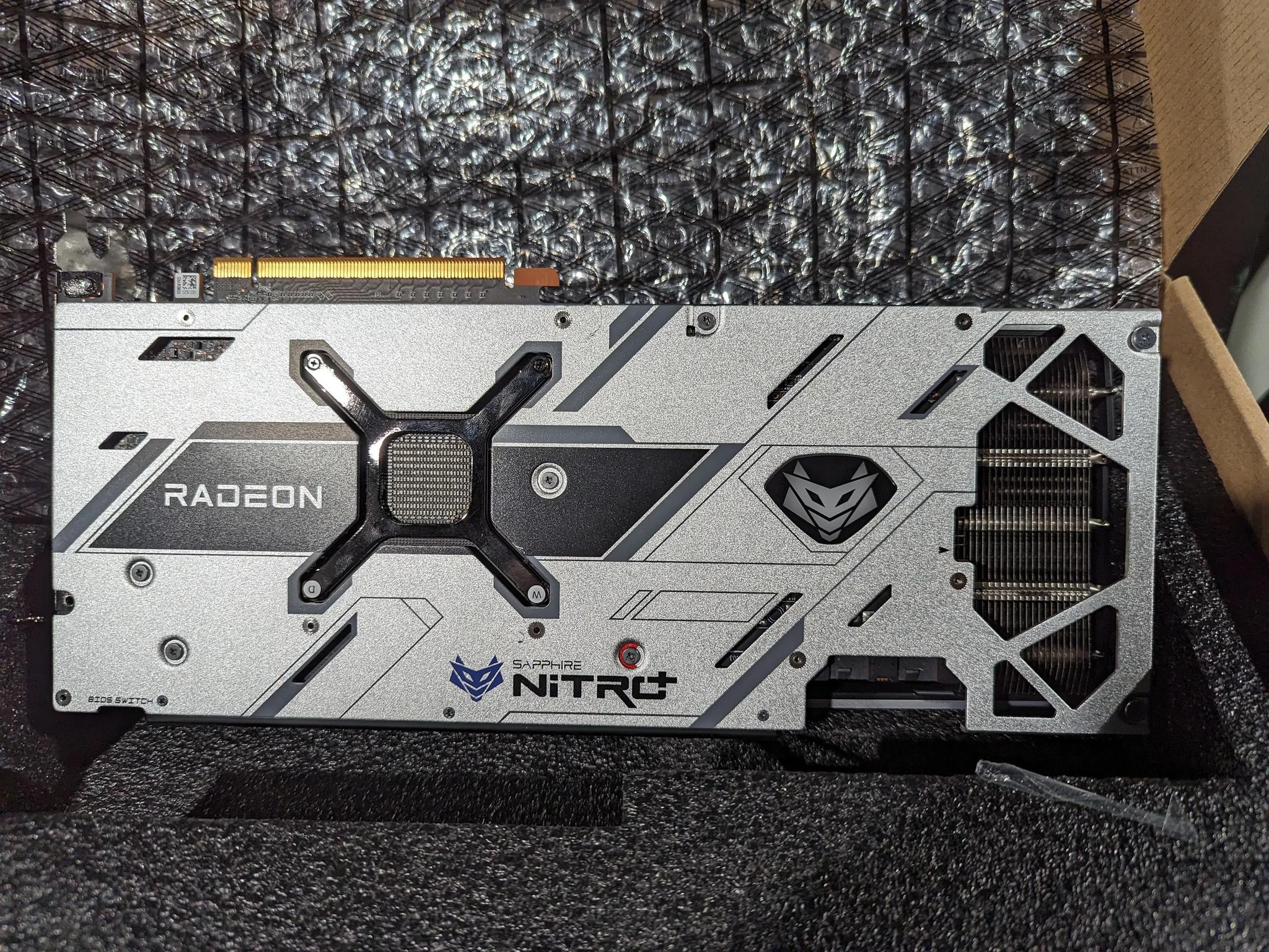 Sapphire RX6800 Nitro+ 16G GPU - LIKE NEW, ORIGINAL BOX