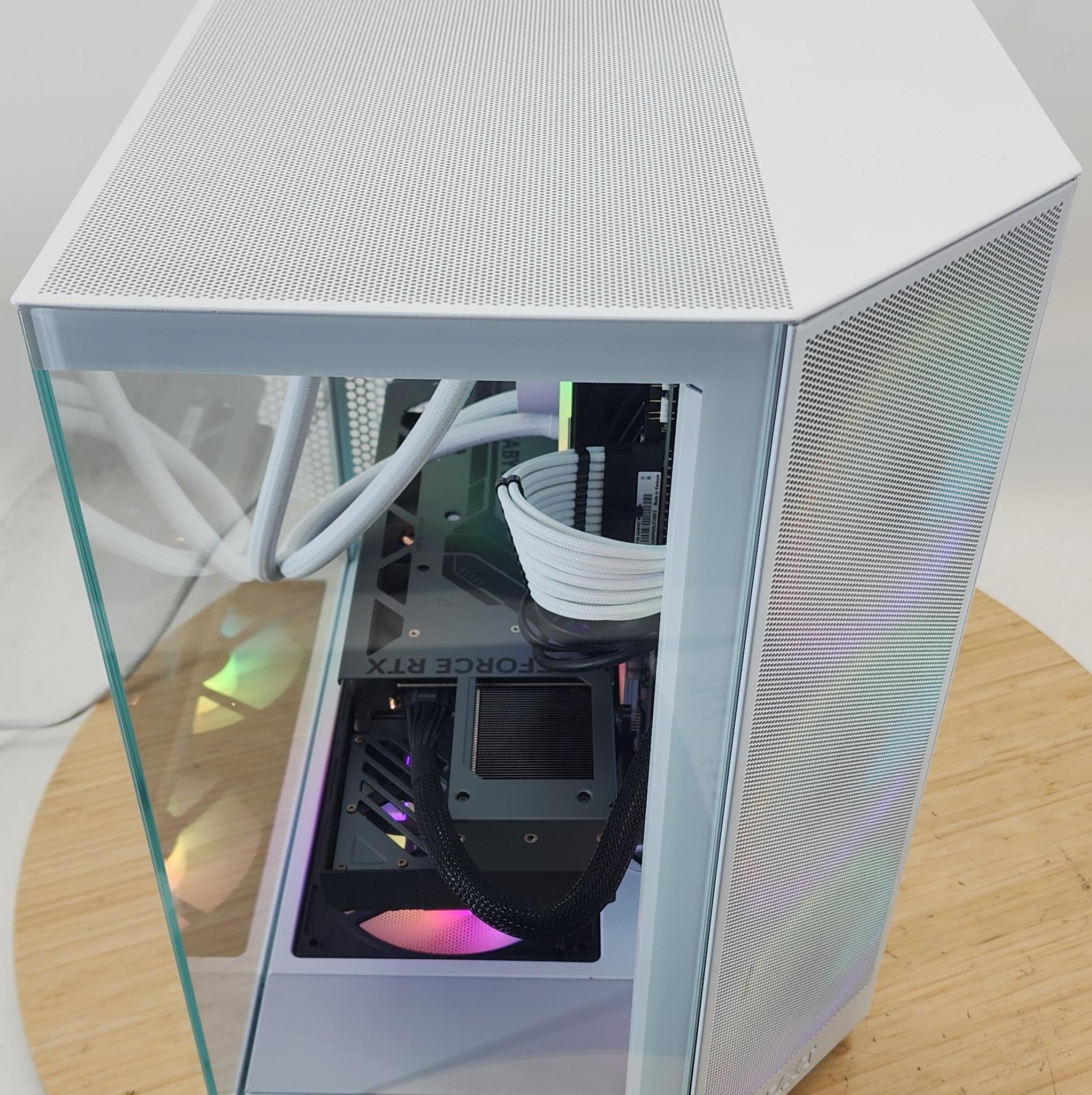 Gaming PC i7-14700KF 32GB RAM 2TB SSD RTX 4070 Ti SUPER 16GB Win11 Computer