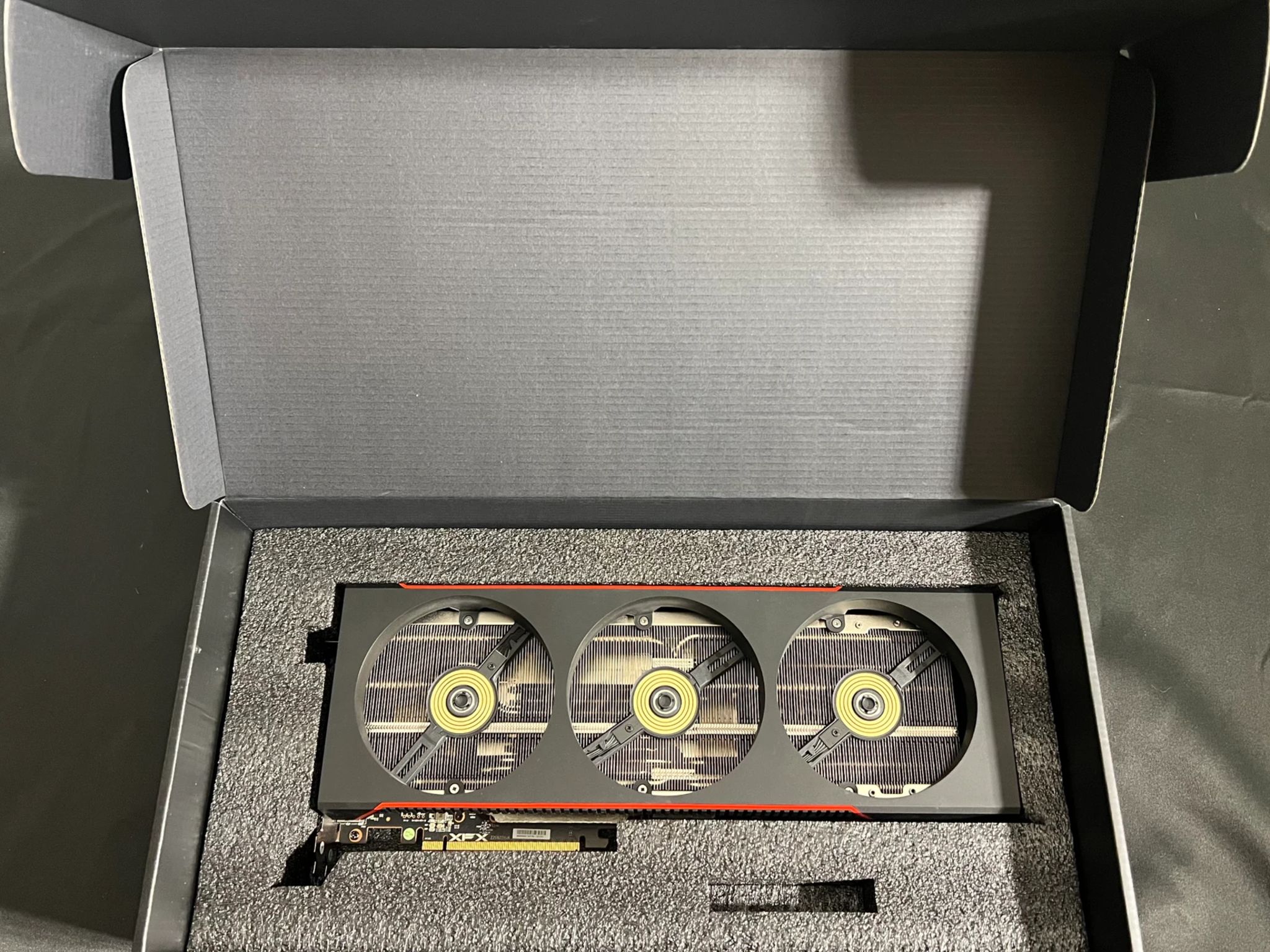 XFX Mercury AMD Radeon RX 7900 XTX Magnetic Air