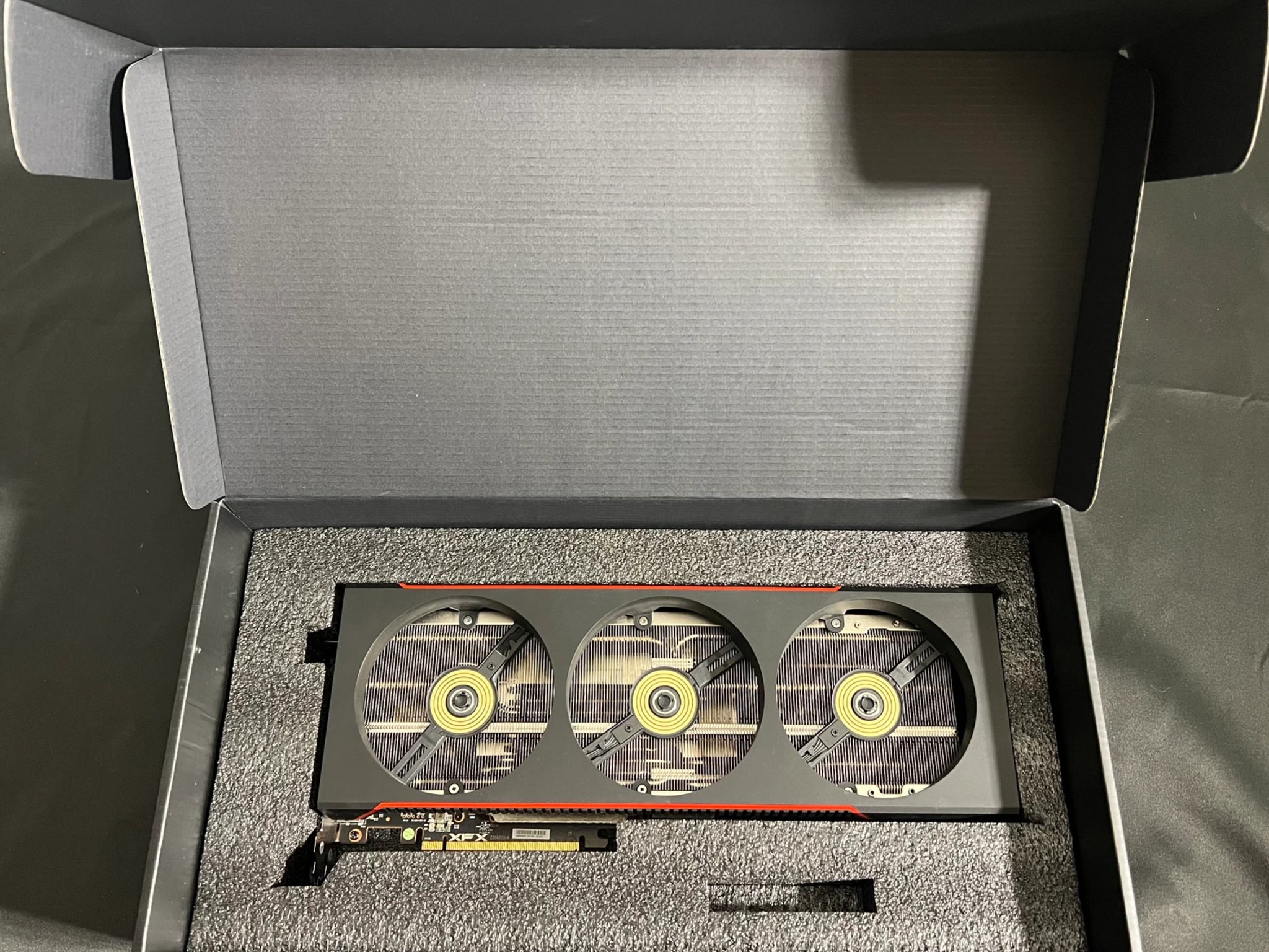 XFX Mercury AMD Radeon RX 7900 XTX Magnetic Air