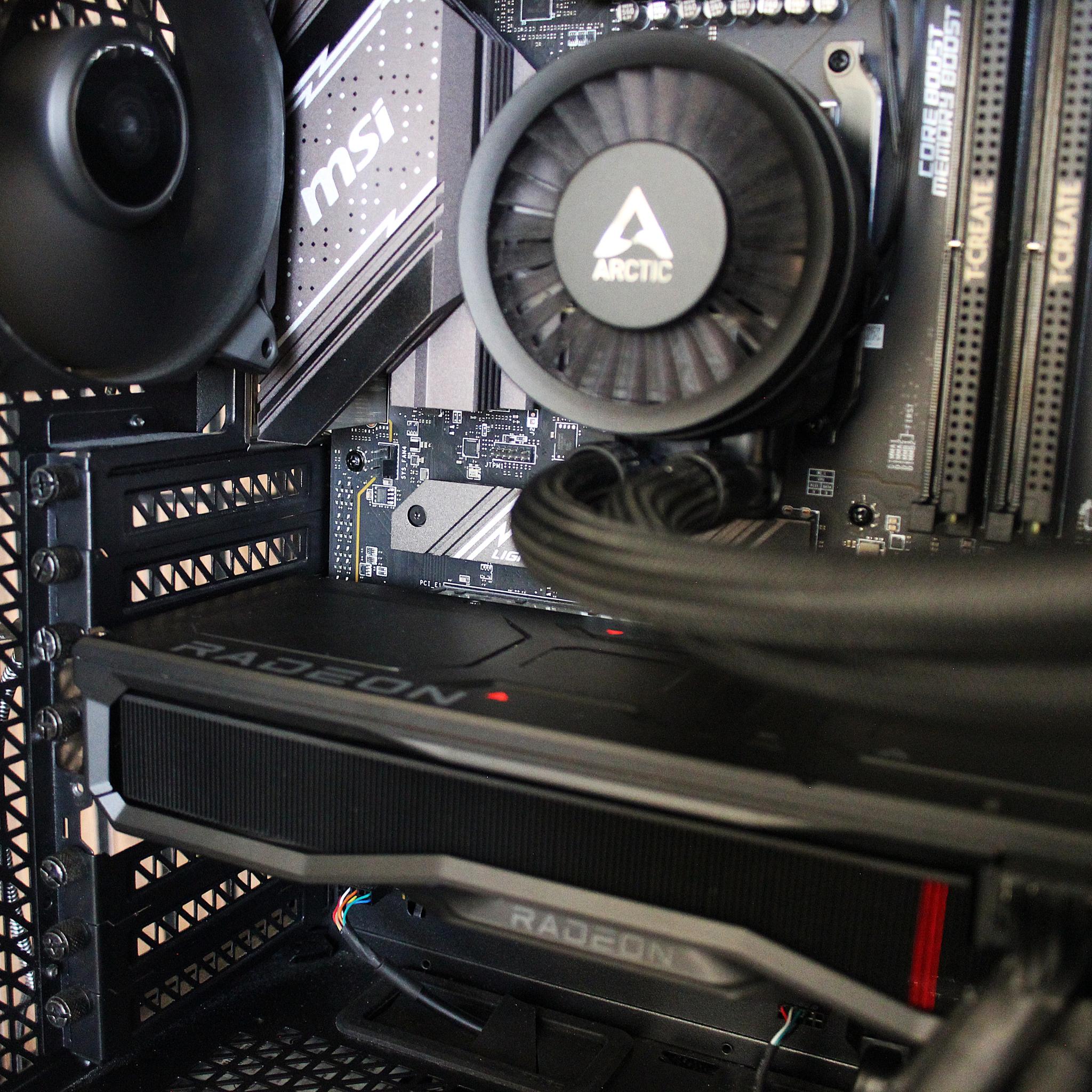 Stealth Machine V2 | 7800X3D | 7900XT 20GB | 32GB DDR5 | Arctic Cooling| 850W | WIN11 | AM5