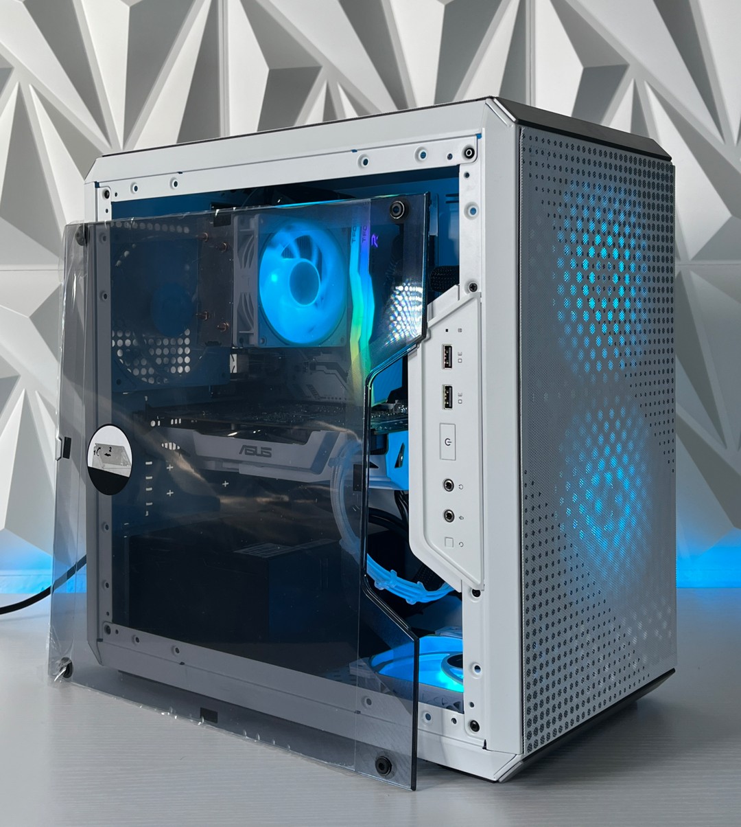 白ゲーミングPC i7-6700 GTX1060 6GB Office GTX 1060 6GB, Ryzen 7 1700X, 16GB 3600MHz | White RGB Gaming