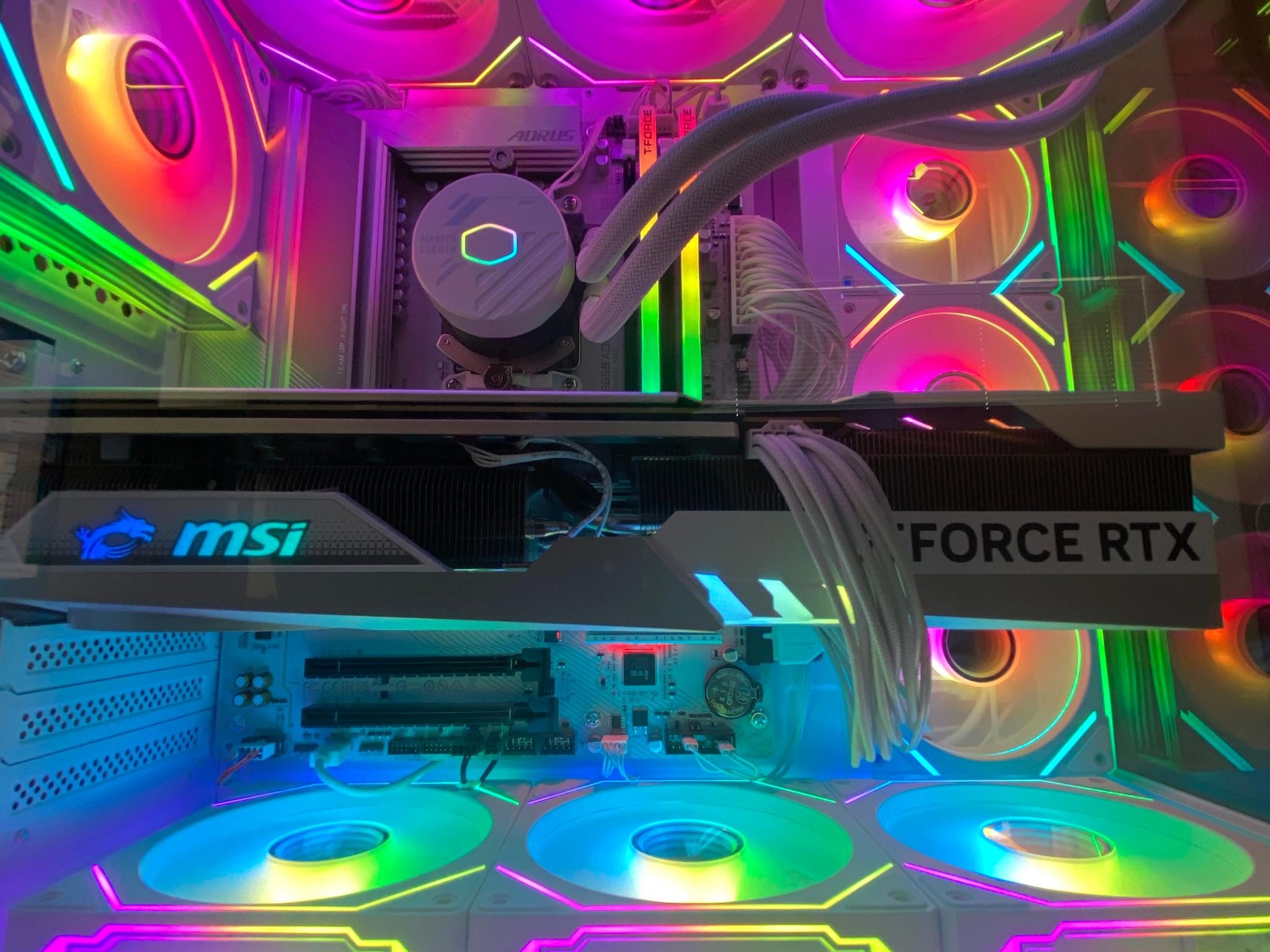 4k High-End | RTX 4070 Ti Super 16GB | Ryzen 7 7800X3D | 32GB DDR5 | 2TB NVME SSD