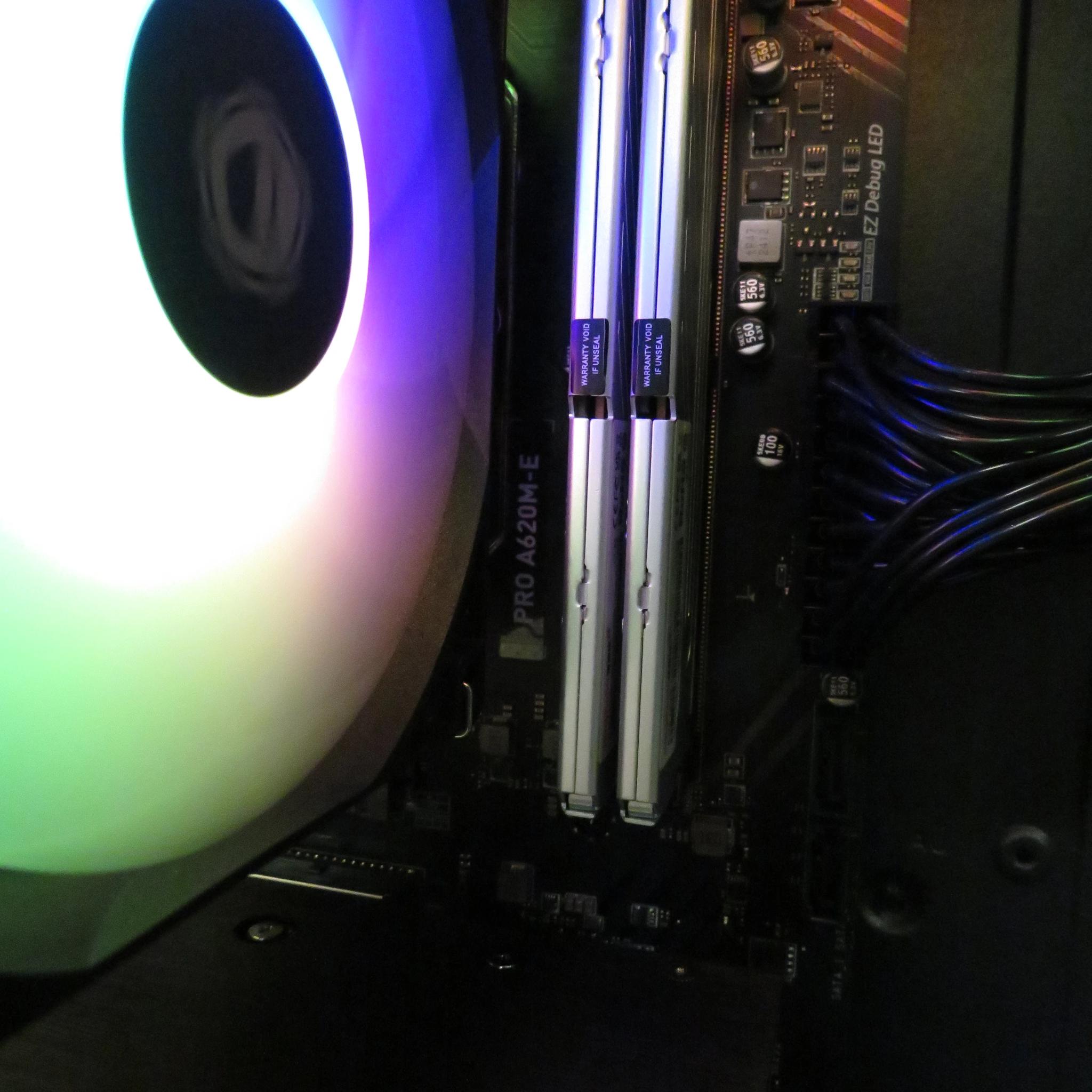 AM5 GAMER! Ryzen 5 7500F + RX 7600 + 16 GB DDR5 + 1 TB NVME