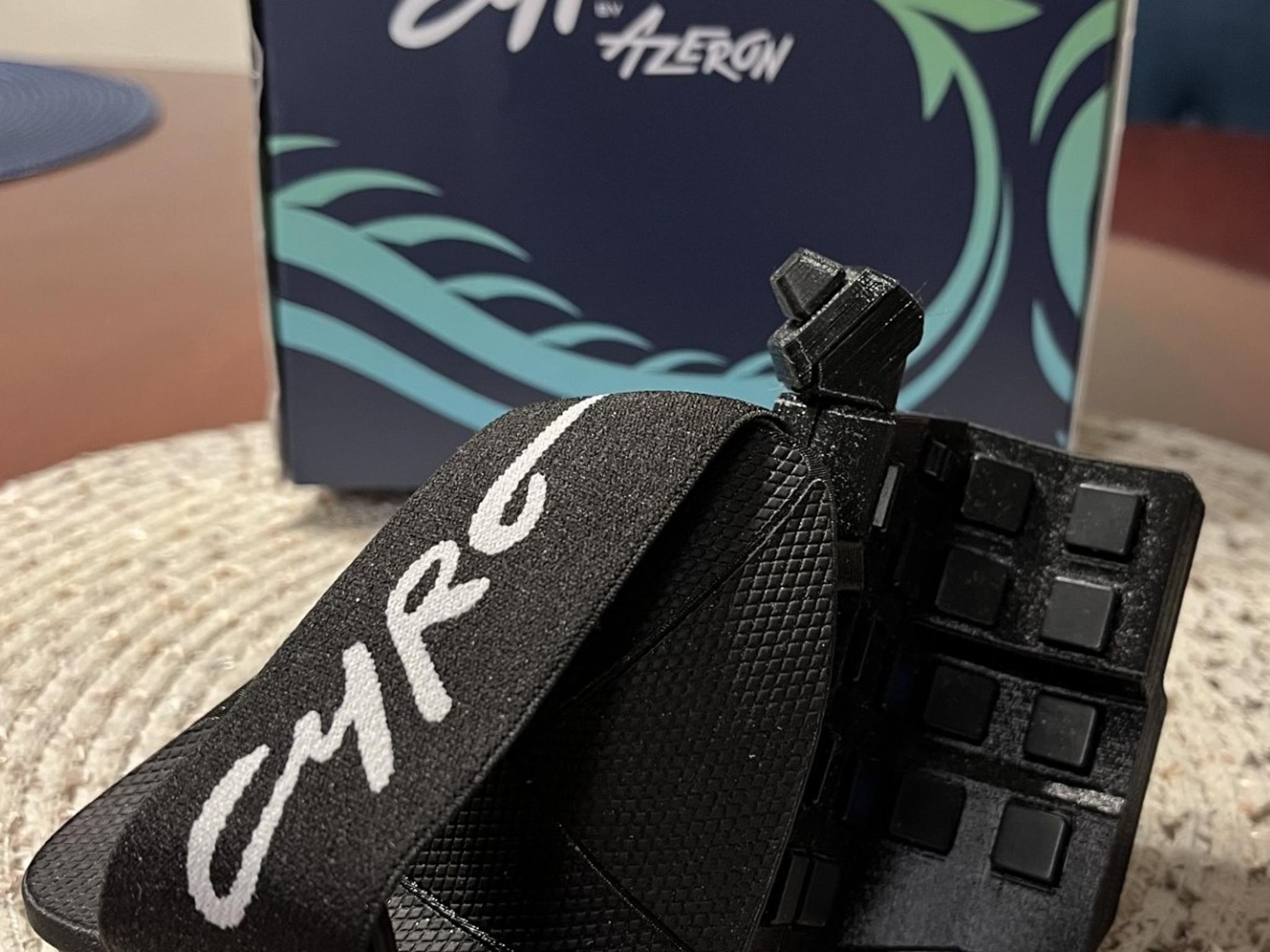 Azeron Cyro Right-handed Black Small (like new) gaming mouse