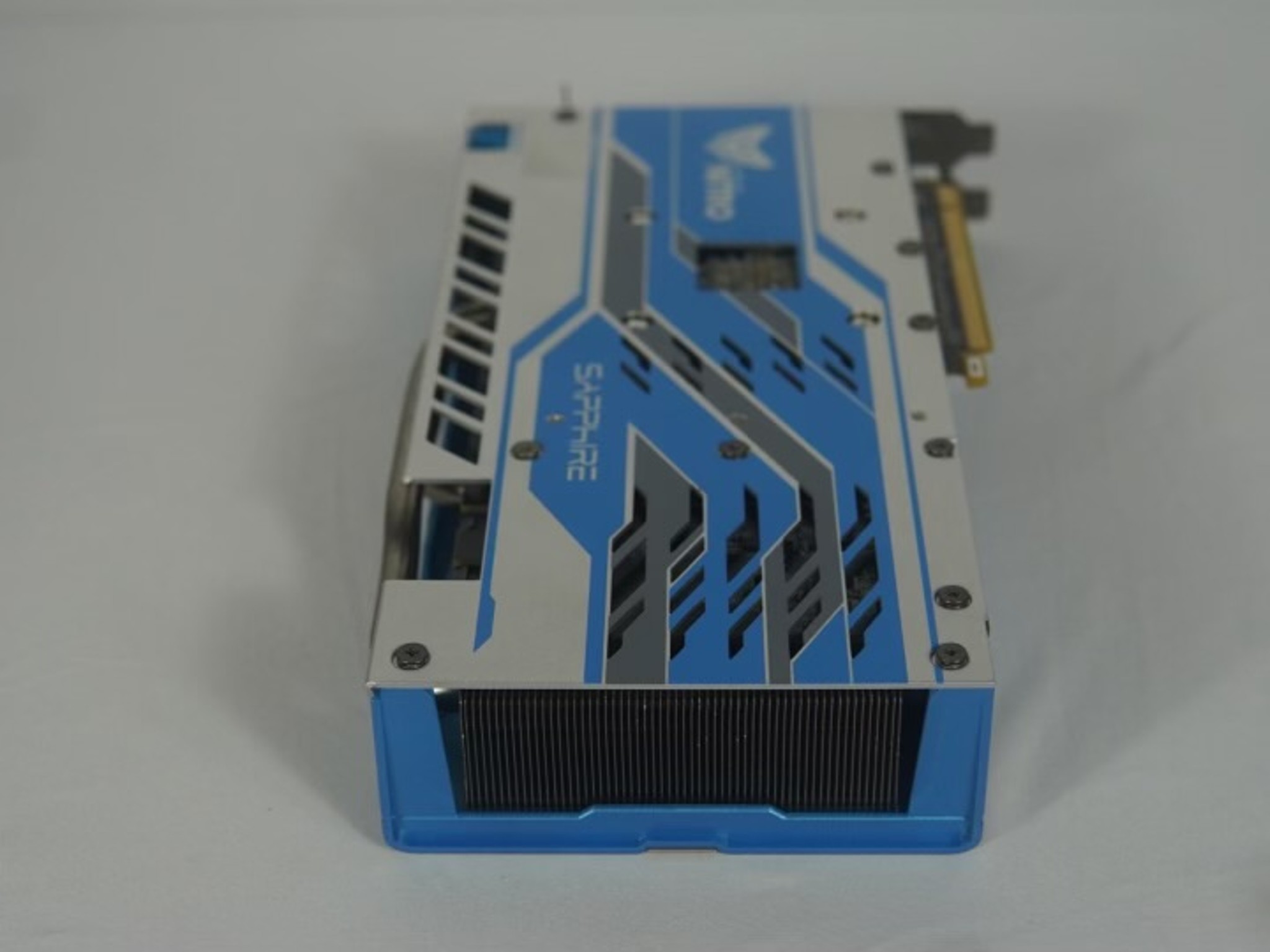 Radeon Sapphire nitro 580 8GB Special edition.