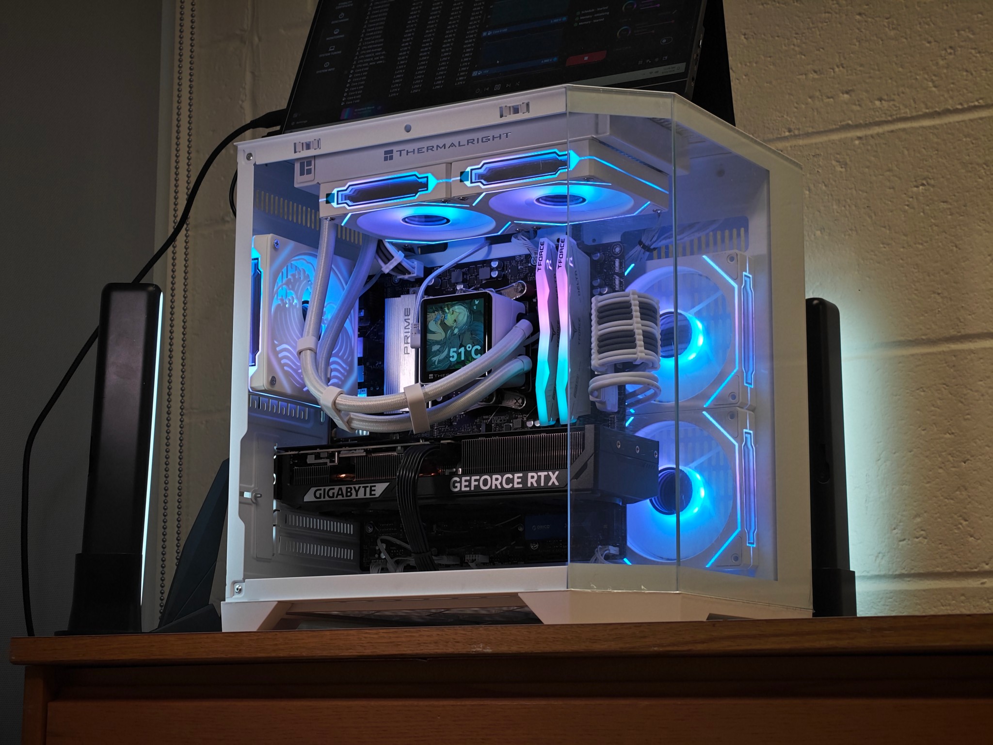 1440P / 4K Gaming PC | 2.88" Customizable LCD, RTX 5070 12GB, Ryzen 7 7700, 32GB DDR5, 1TB NVMe