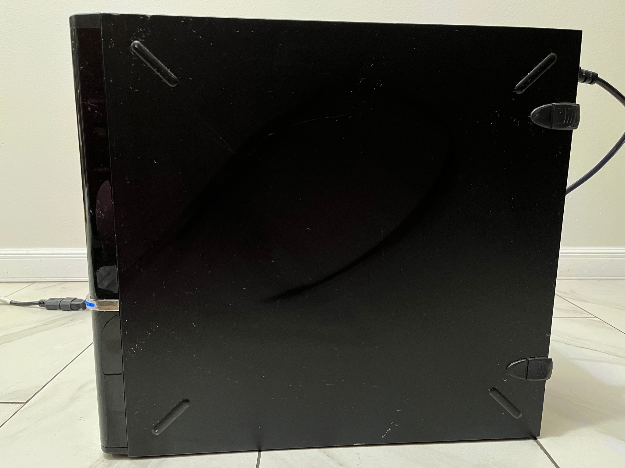NVIDIA RTX 2070 Super, Intel i7-6700k, 16GB RAM, 500GB SSD, Sleeper Gaming PC w/ Wi-Fi & BT
