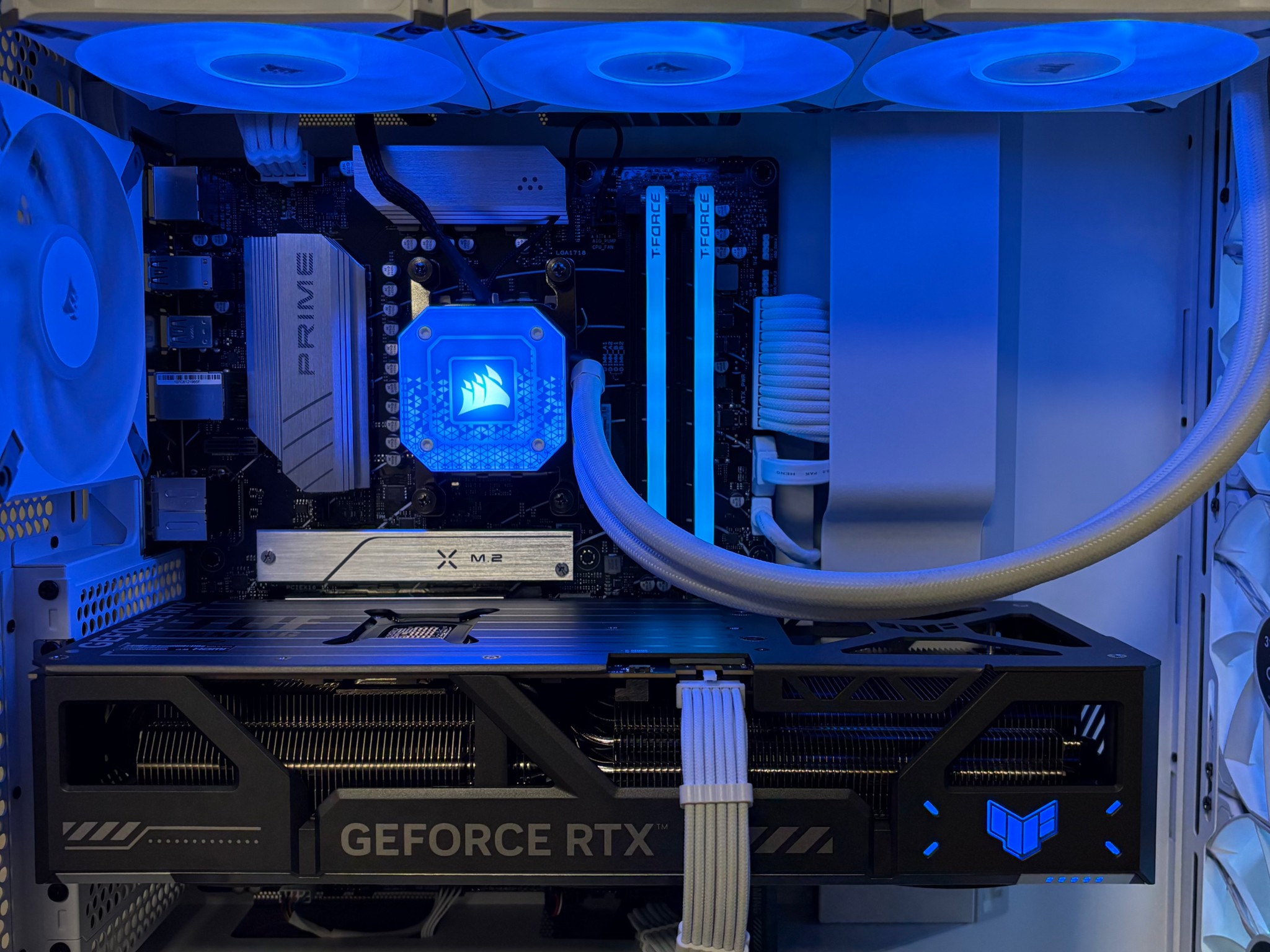 RTX 5080 | Ryzen 7 7800X3D | 32GB DDR5 | 2TB SSD | 850W PSU | 10 x Fans | AIO