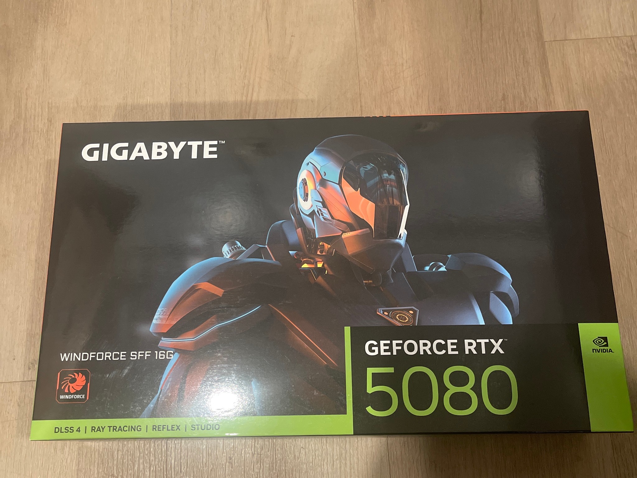 GIGABYTE GeForce RTX 5080 WINDFORCE SFF 16G