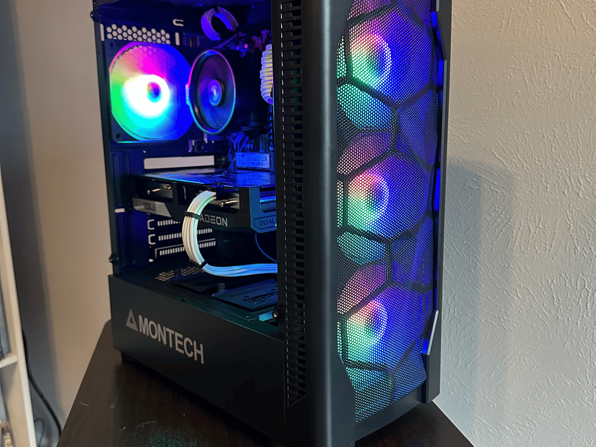 "Kronostyx" RX 6650 XT + Ryzen 3600, 16gb RAM Custom Gaming PC