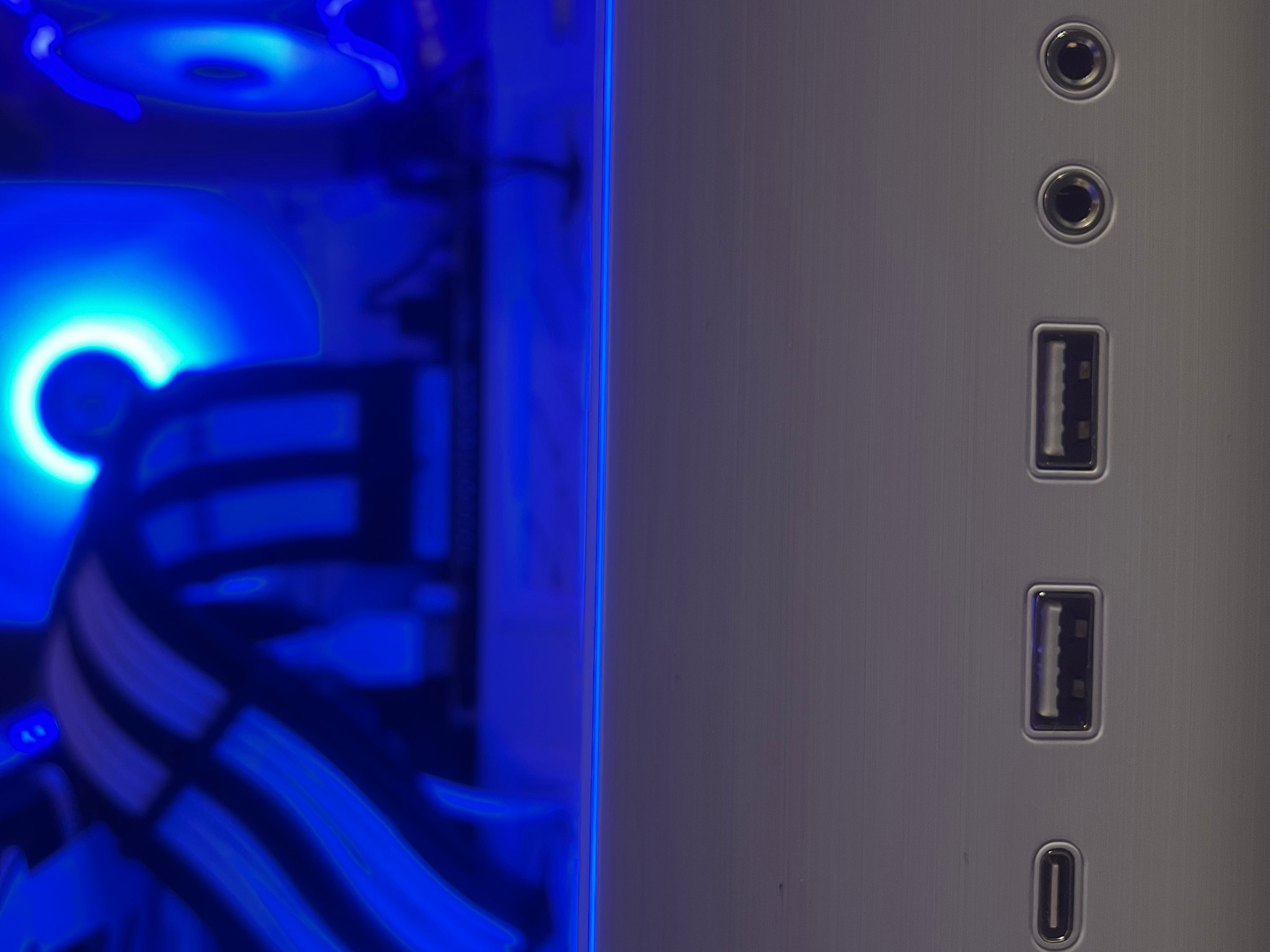 SALE Steal this build in 3 days it gone 4k/1440 gaming/Workstation 7800x3d/32gddr5/4080super/2tbnvme