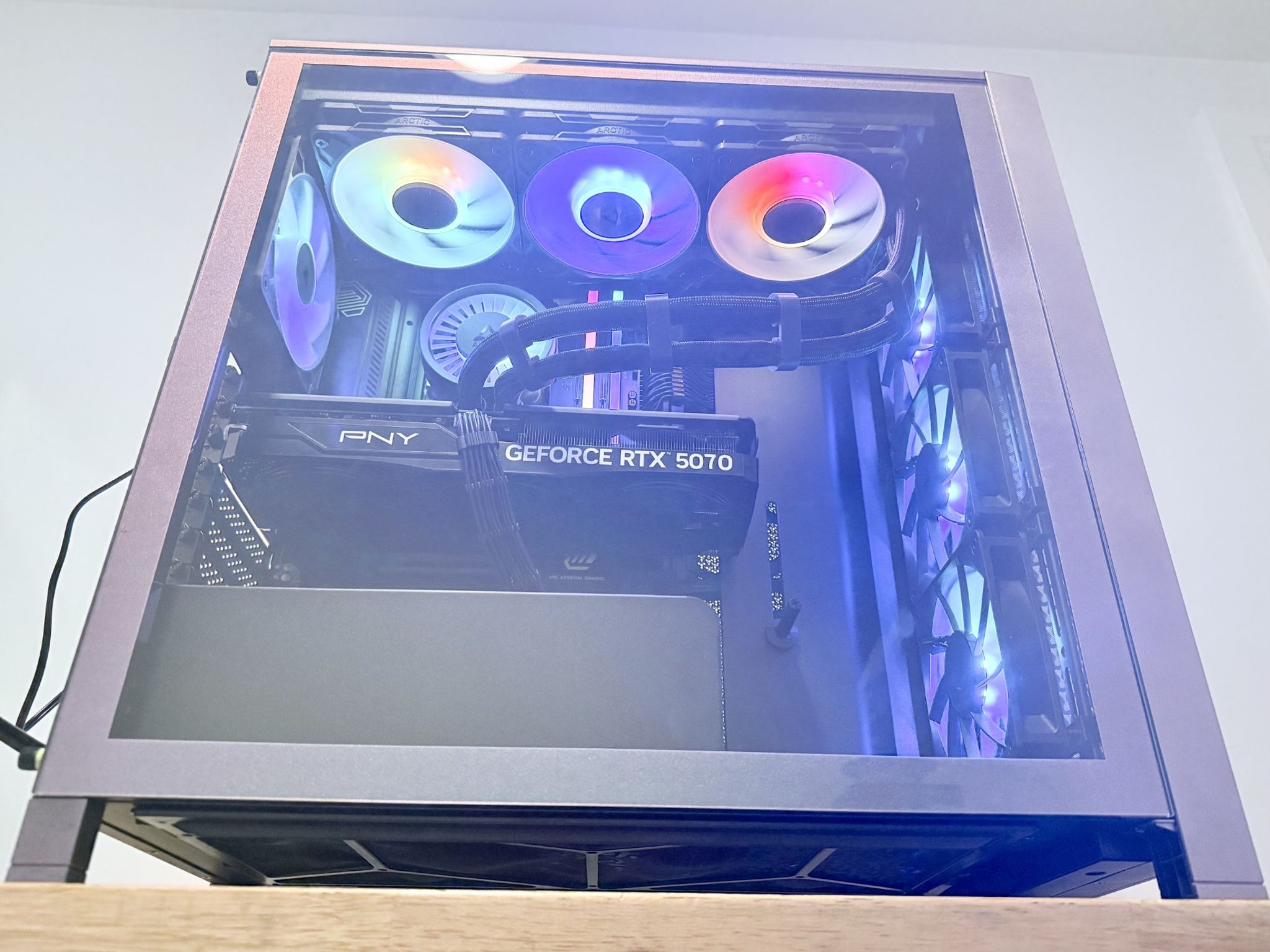 Corsair Galaxy Color Shift RTX 5070 OC 12GB