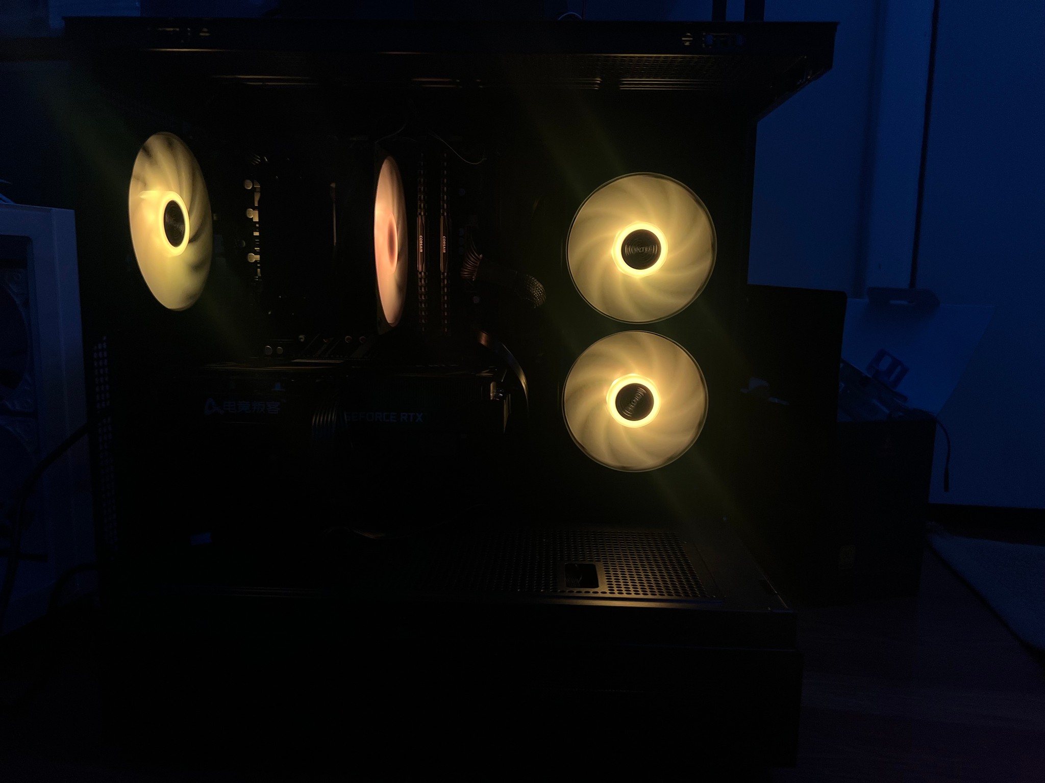 Intel i7 9700K RTX 3060 TI | 32GB RAM  |1TB NVMe SSD Win10 PRO