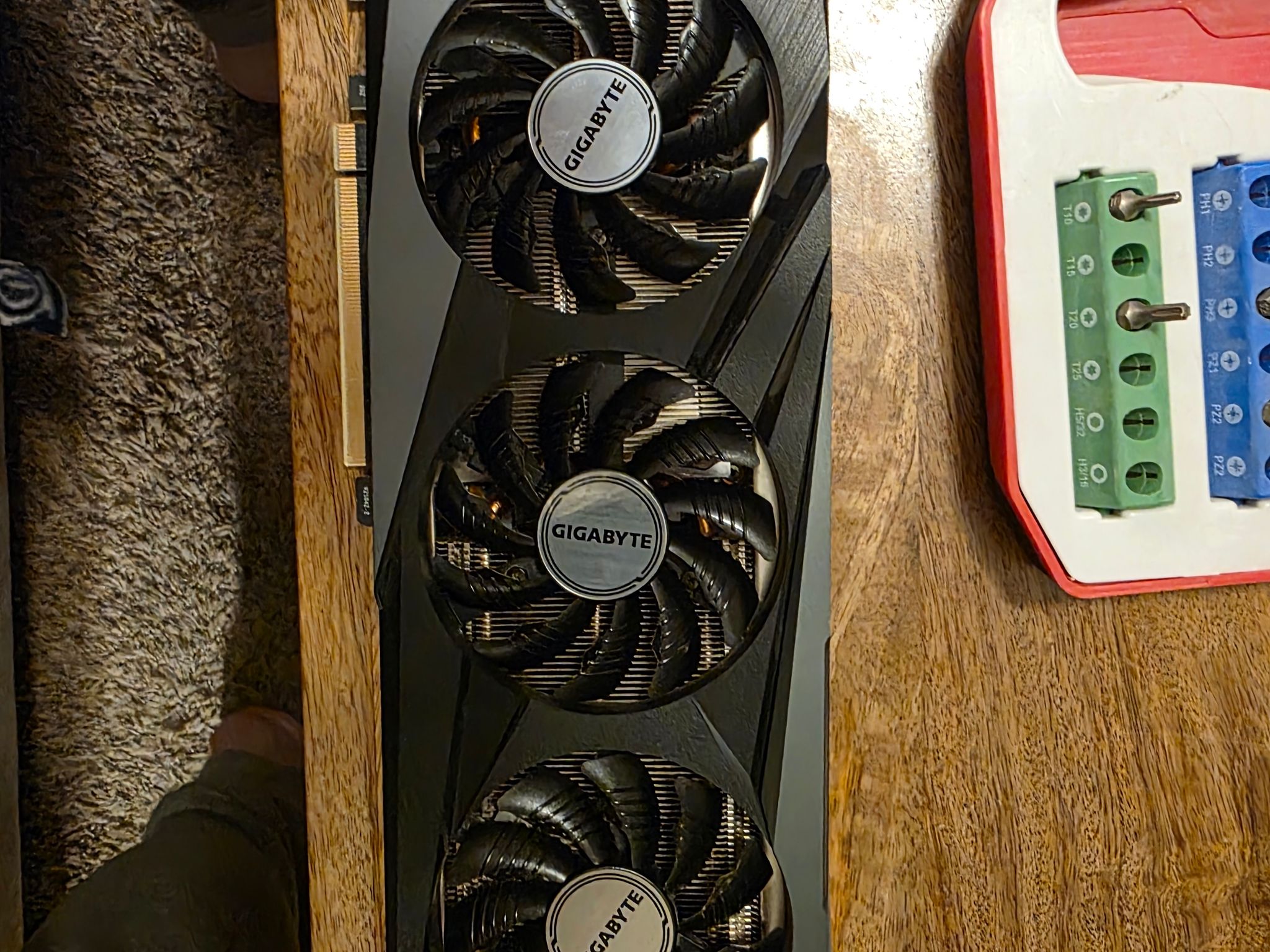 GIGABYTE RTX 3060 Ti 8GB AERO