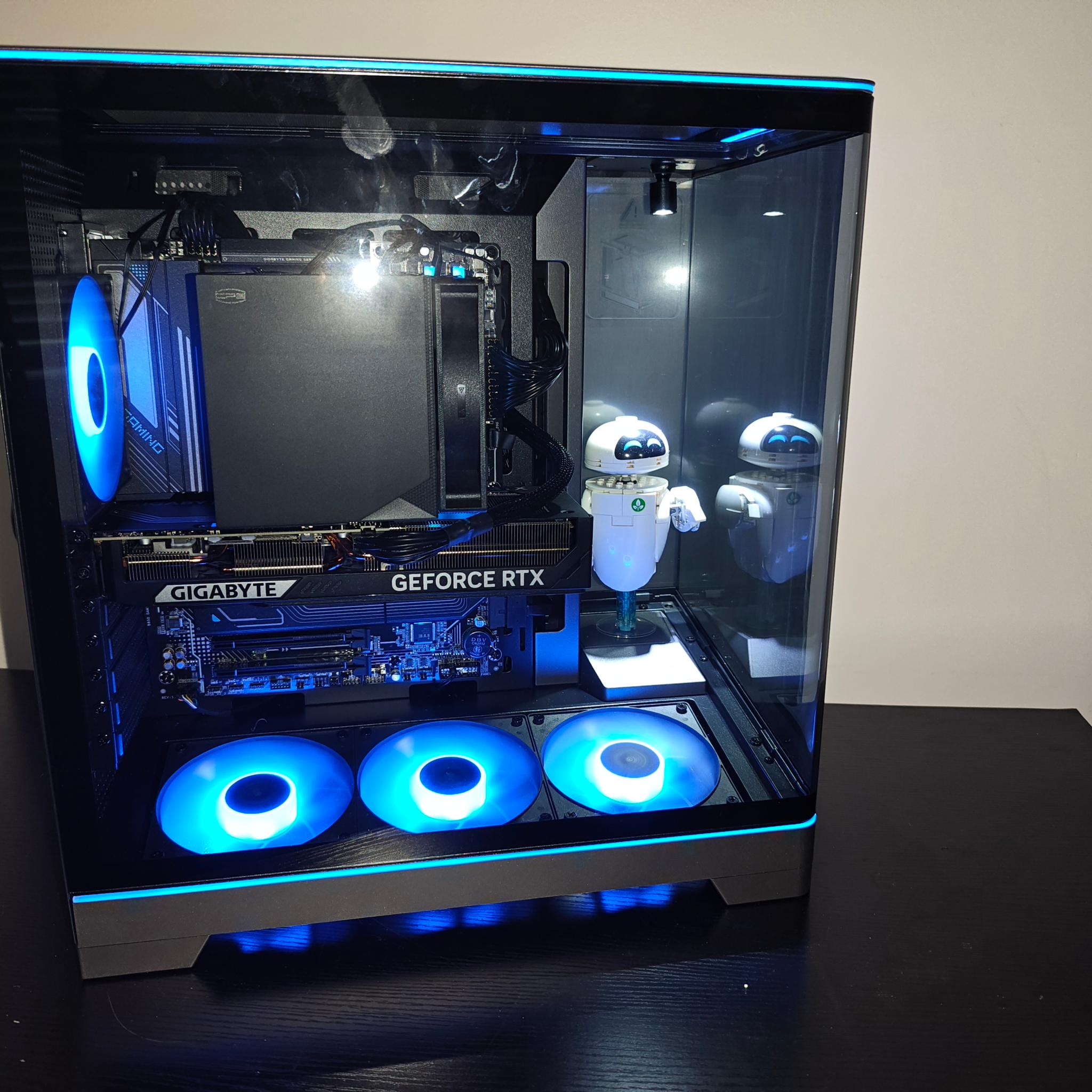 THE STAGE, custom 4k high end RTX 5070 Gaming pc with 32 gb of ddr5 ram!