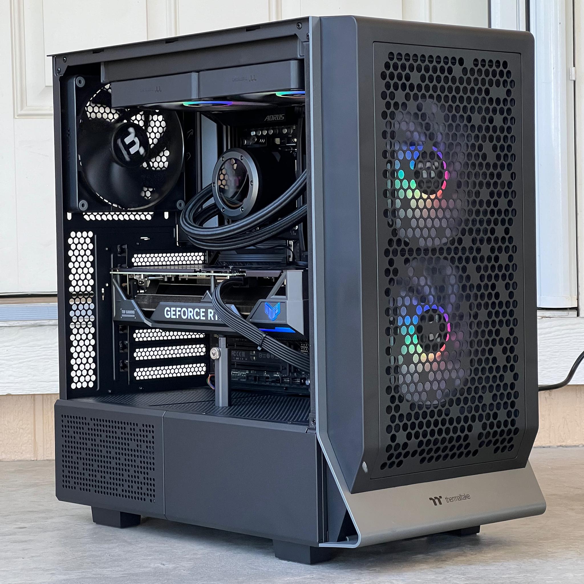 Gaming pc | Rtx 4070 Ti Super | Ryzen 7 9700x | 32GB 6000Mhz Corsair ram | 2TB 990 Pro | RM850e