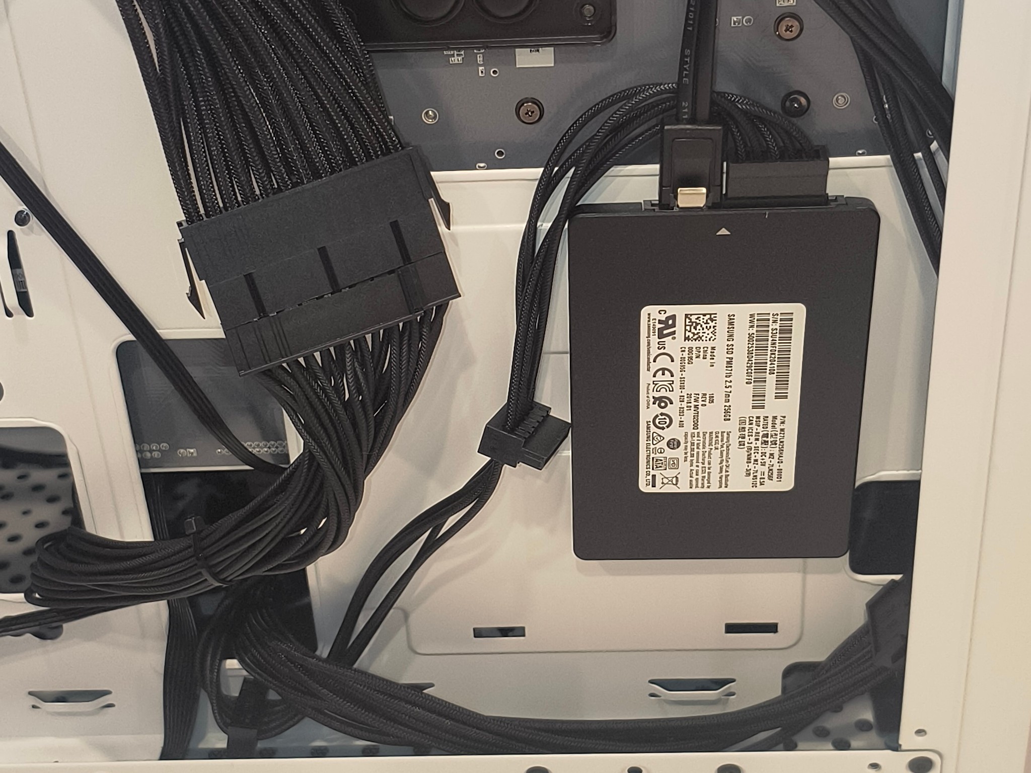 AMD 9070 GAMING PC