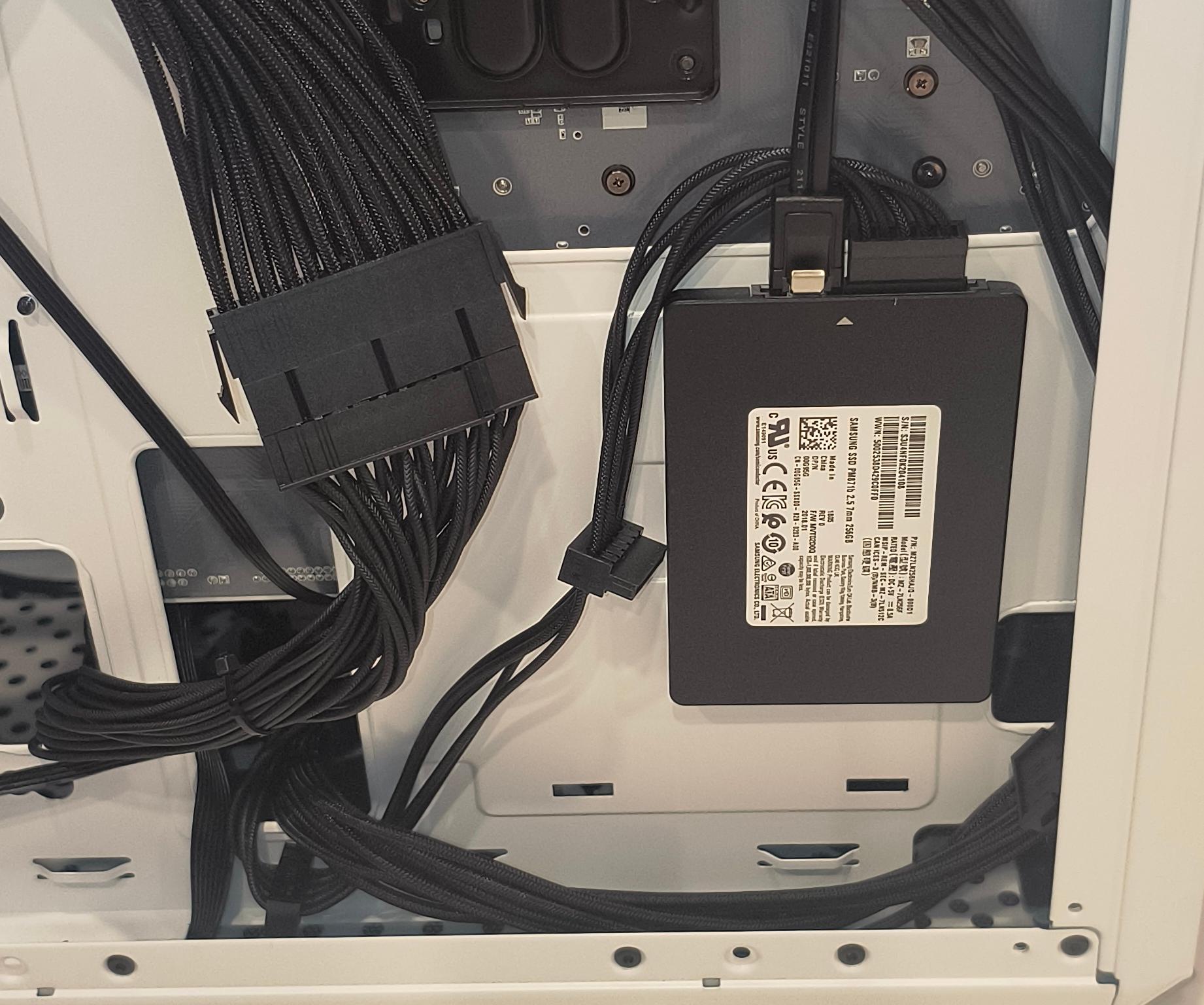 AMD 9070 GAMING PC
