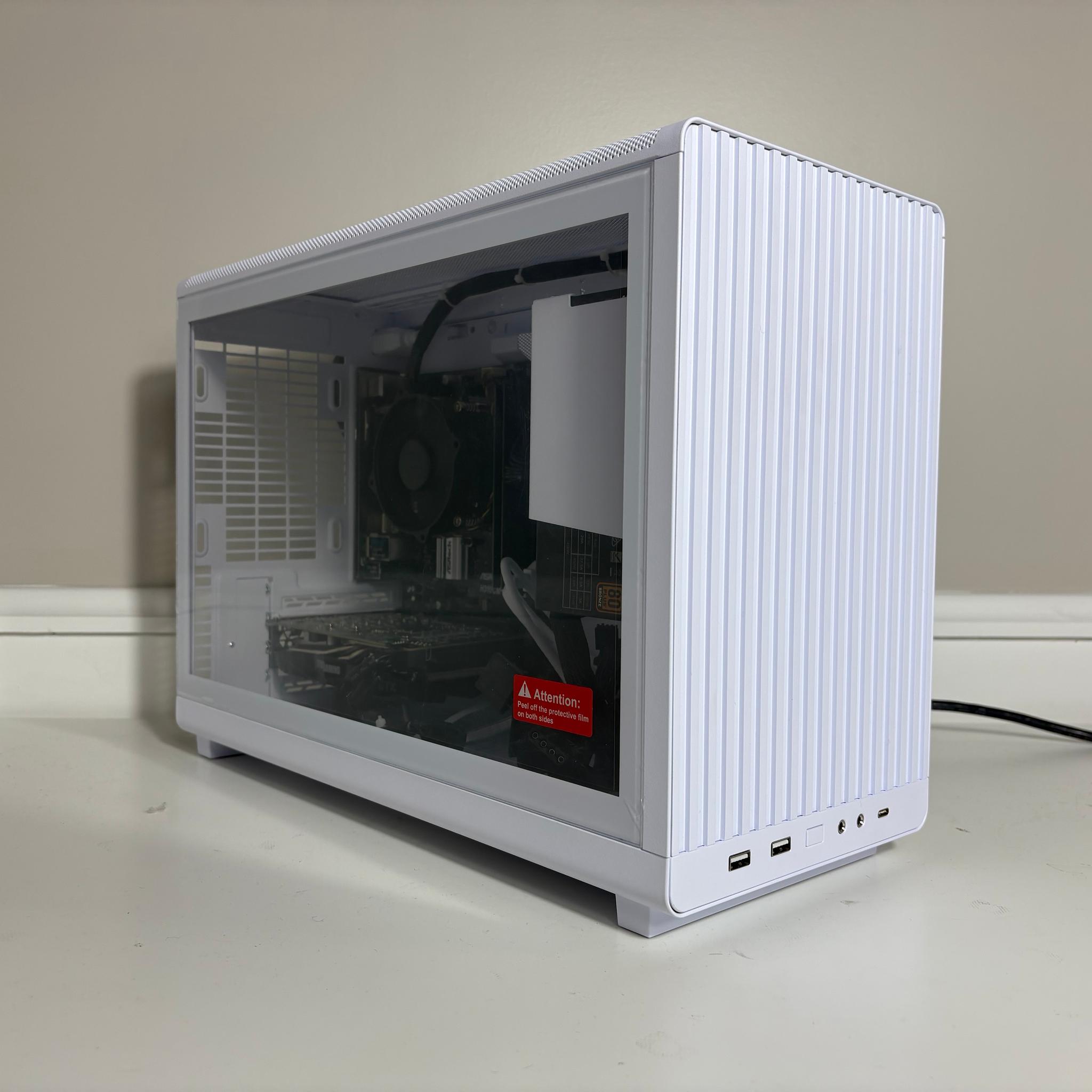 Clean SFF PC - Intel Core i7 9700, GTX 1660, 16GB DDR4, 512GB SSD