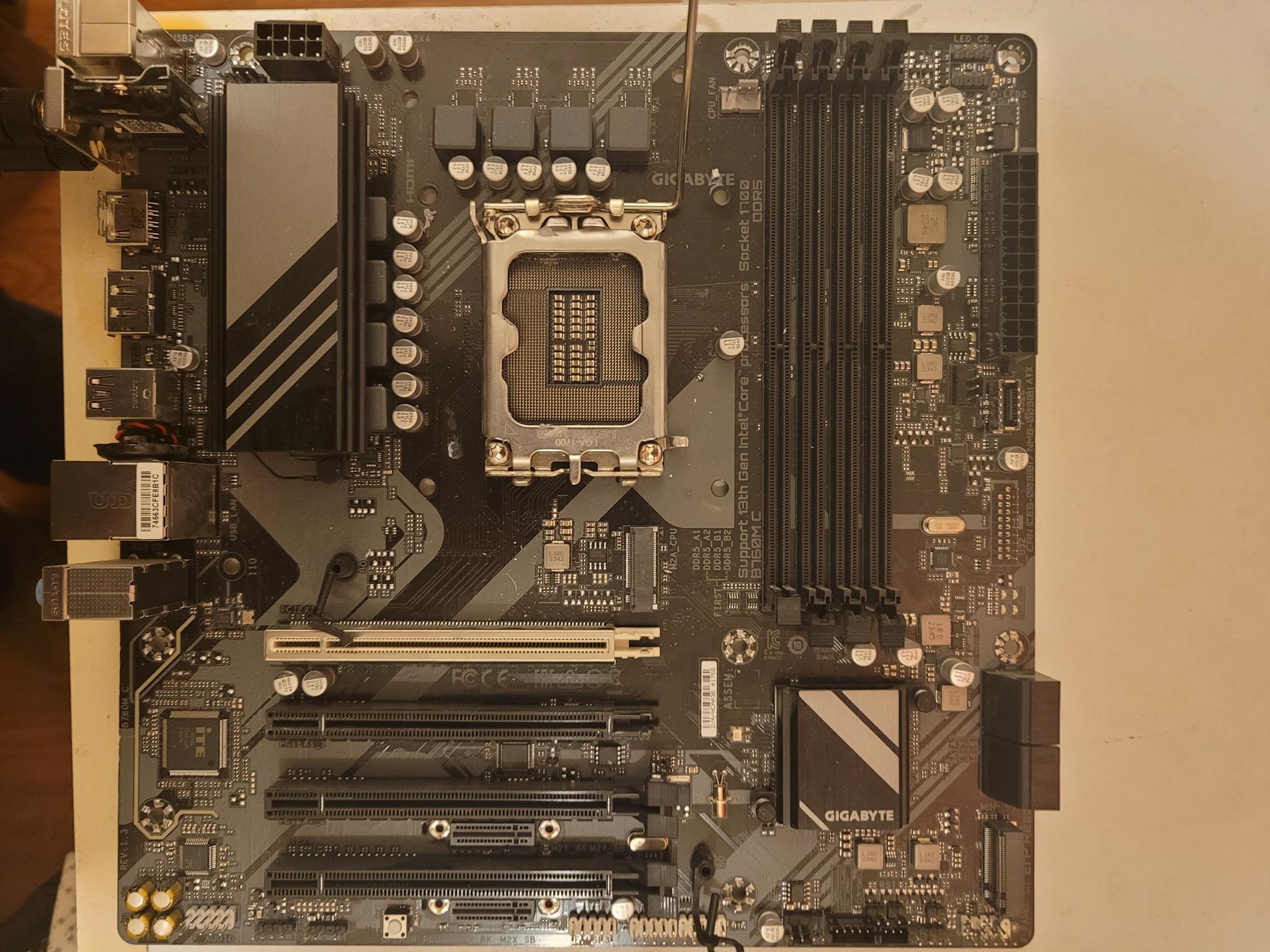 Gigabyte B760M C DDR5 Pcie 5.0